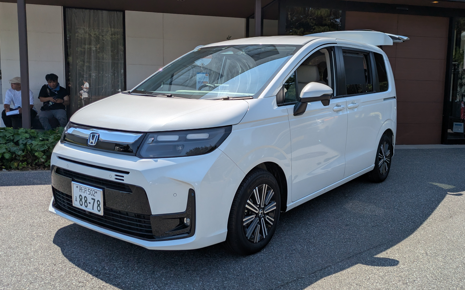 FREED e:HEV AIR純正アクセサリー体験車