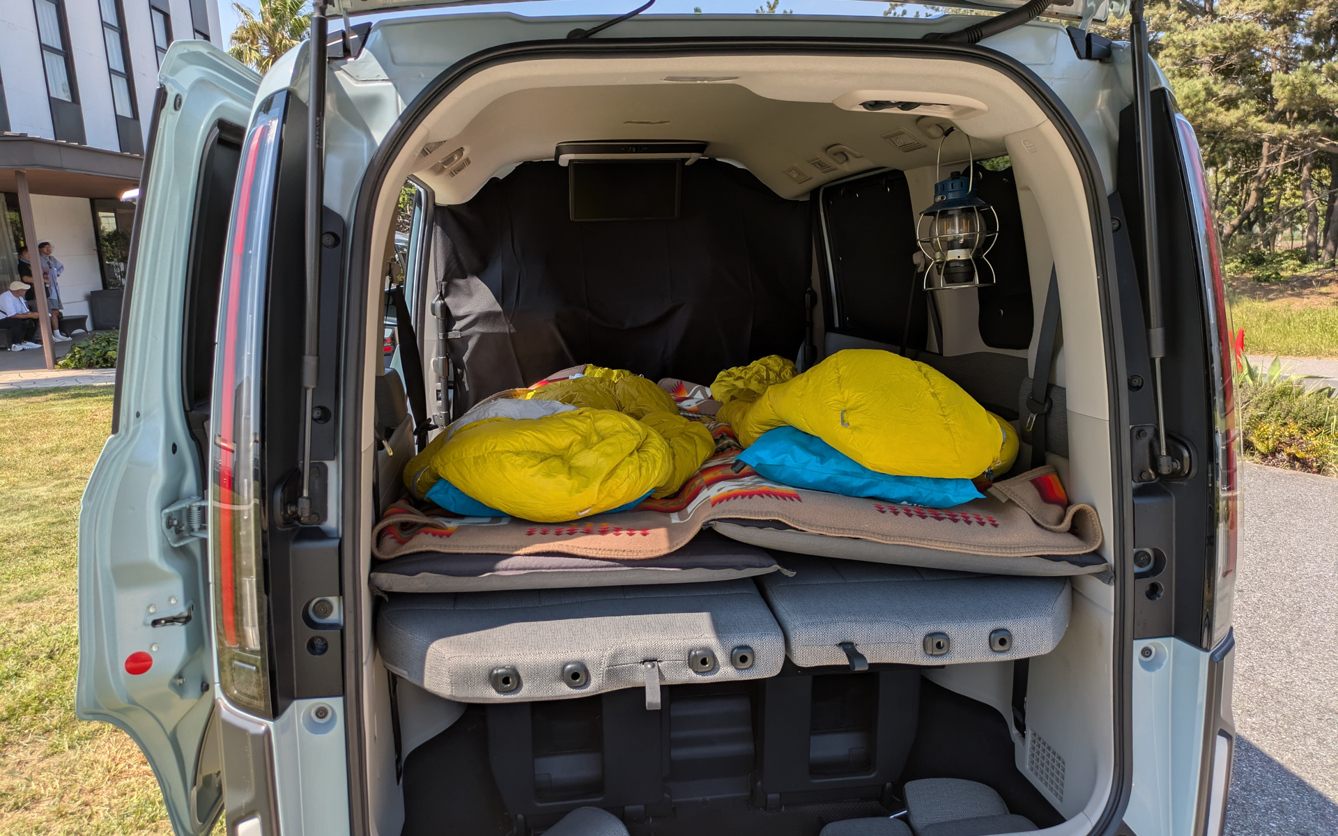 STEP WGN e:HEV AIR車中泊仕様体験車