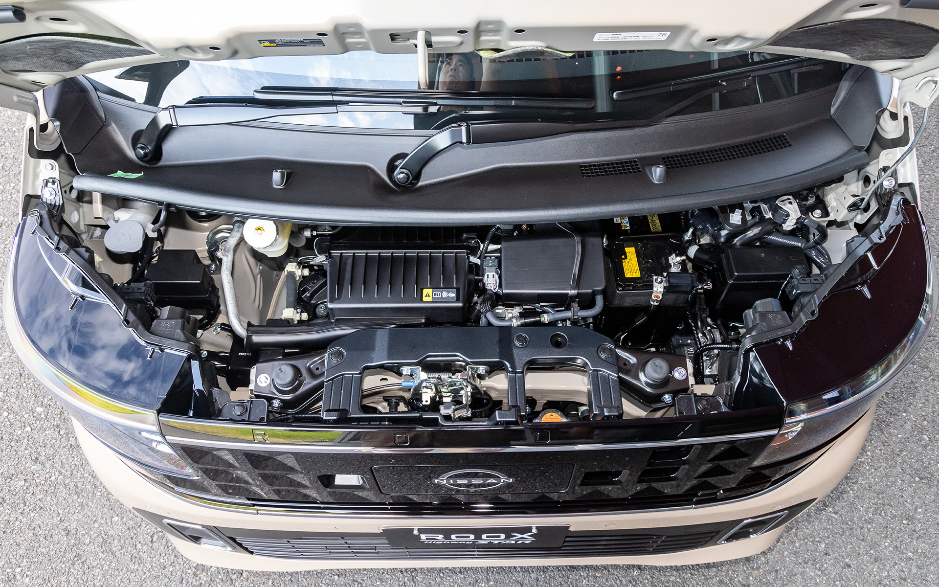 エンジンはキャリーオーバーだが、マイルドハイブリッドシステムは外された