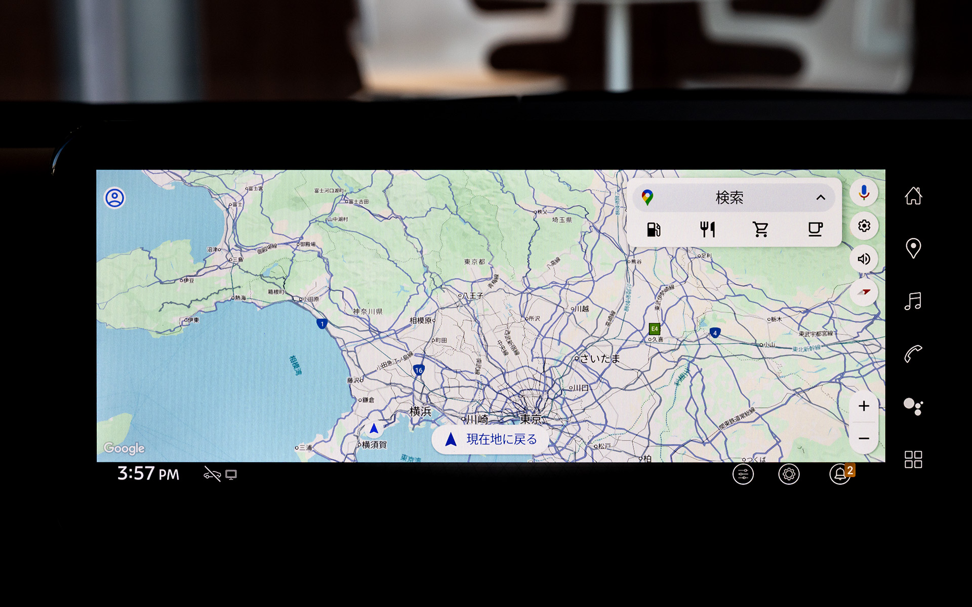 Googleマップを利用可能。自車位置は車速センサーやジャイロセンサーからの情報も加味して測位する