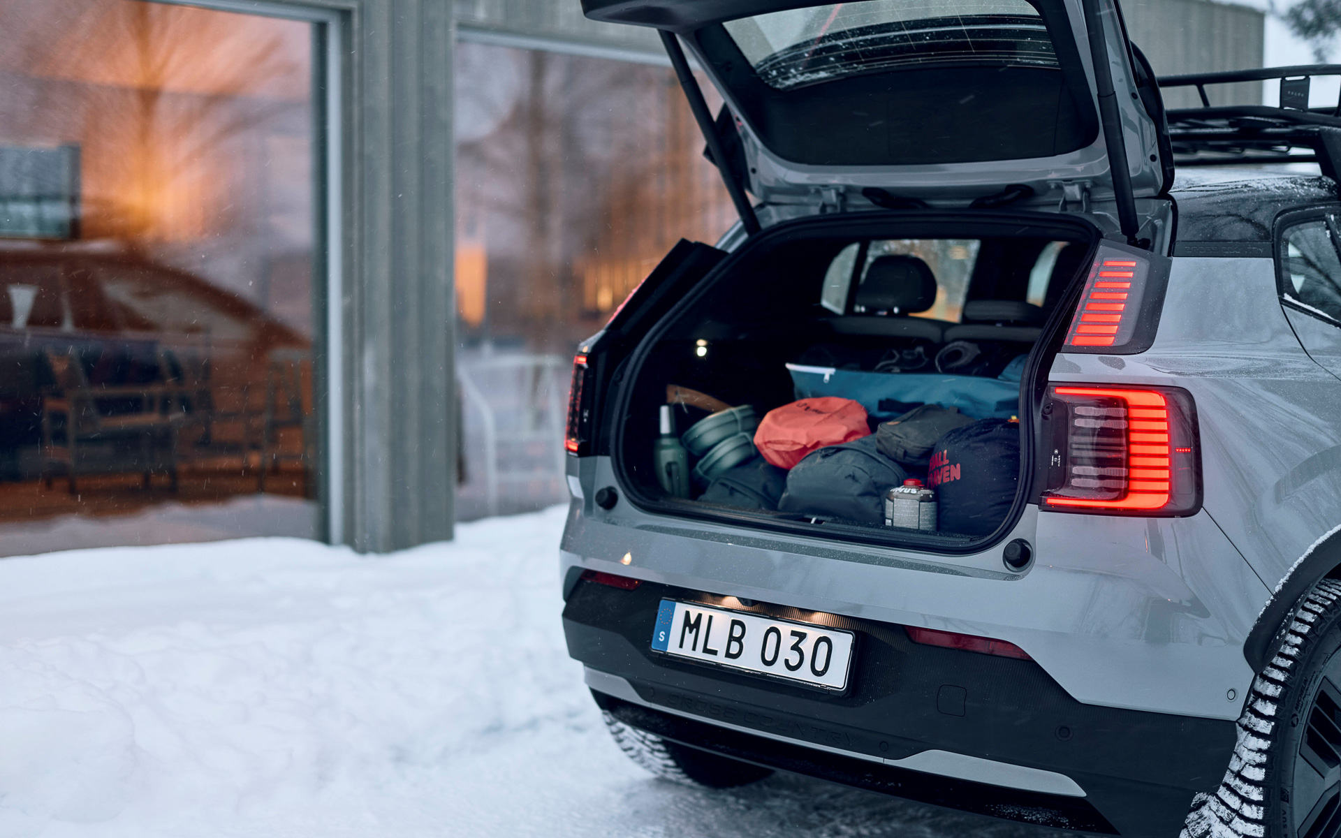 インテリアではスカンジナビアの常緑松林にインスパイアされた「パイン」インテリアを採用