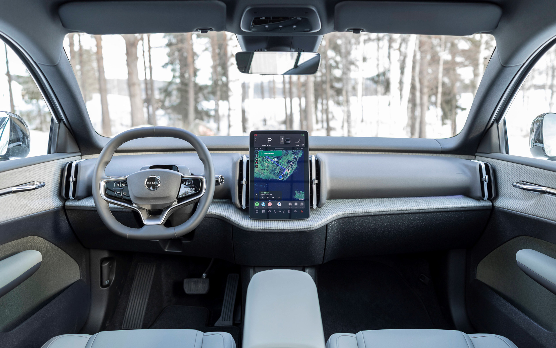 インテリアではスカンジナビアの常緑松林にインスパイアされた「パイン」インテリアを採用