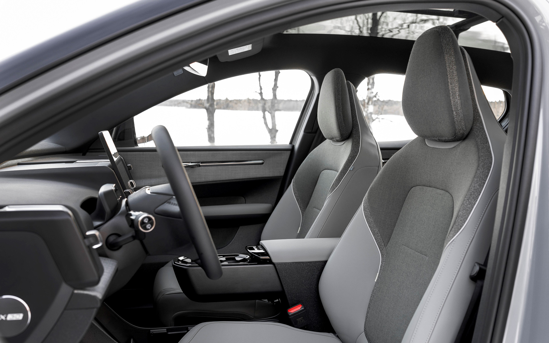 インテリアではスカンジナビアの常緑松林にインスパイアされた「パイン」インテリアを採用