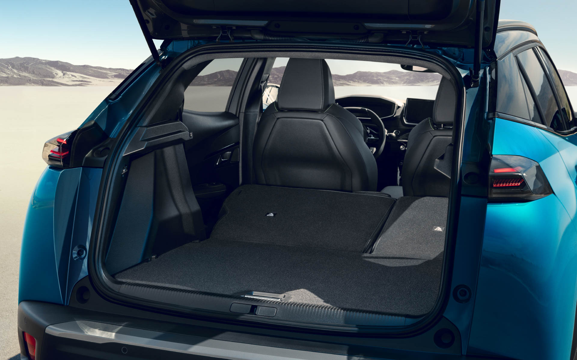 2008 GT Hybridのインテリア