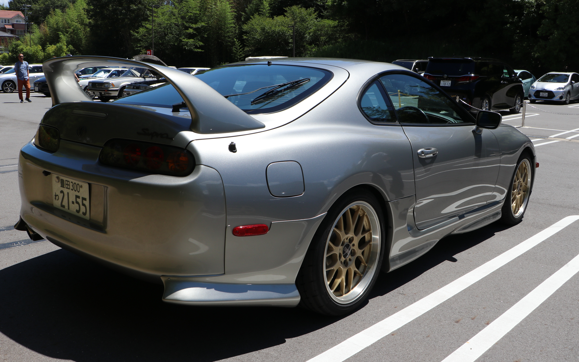 映画「ワイルドスピード」の影響もあり、海外でもとても人気が高いモデル