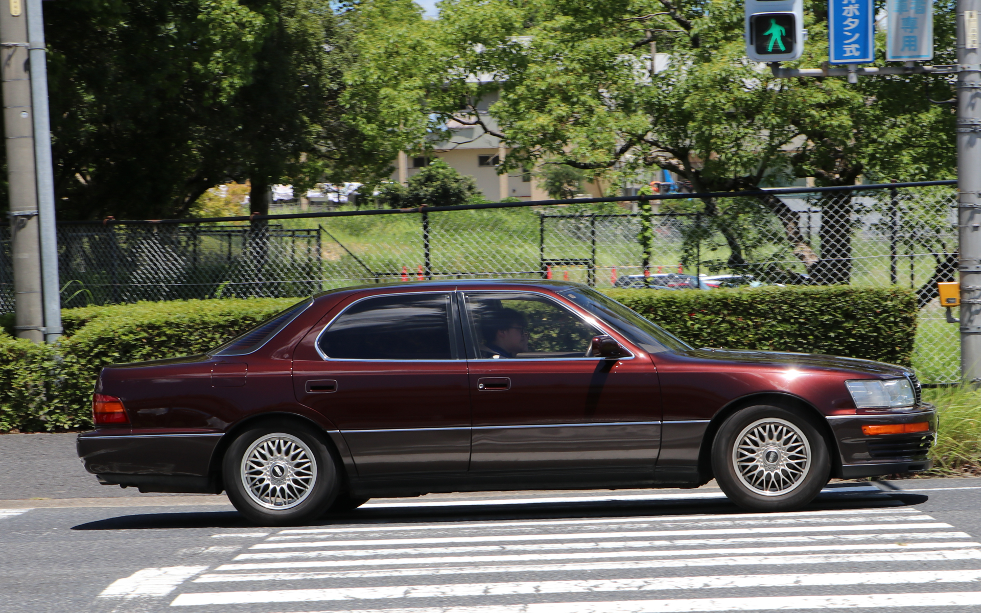 1991年式「セルシオ B仕様」（UCF10型）