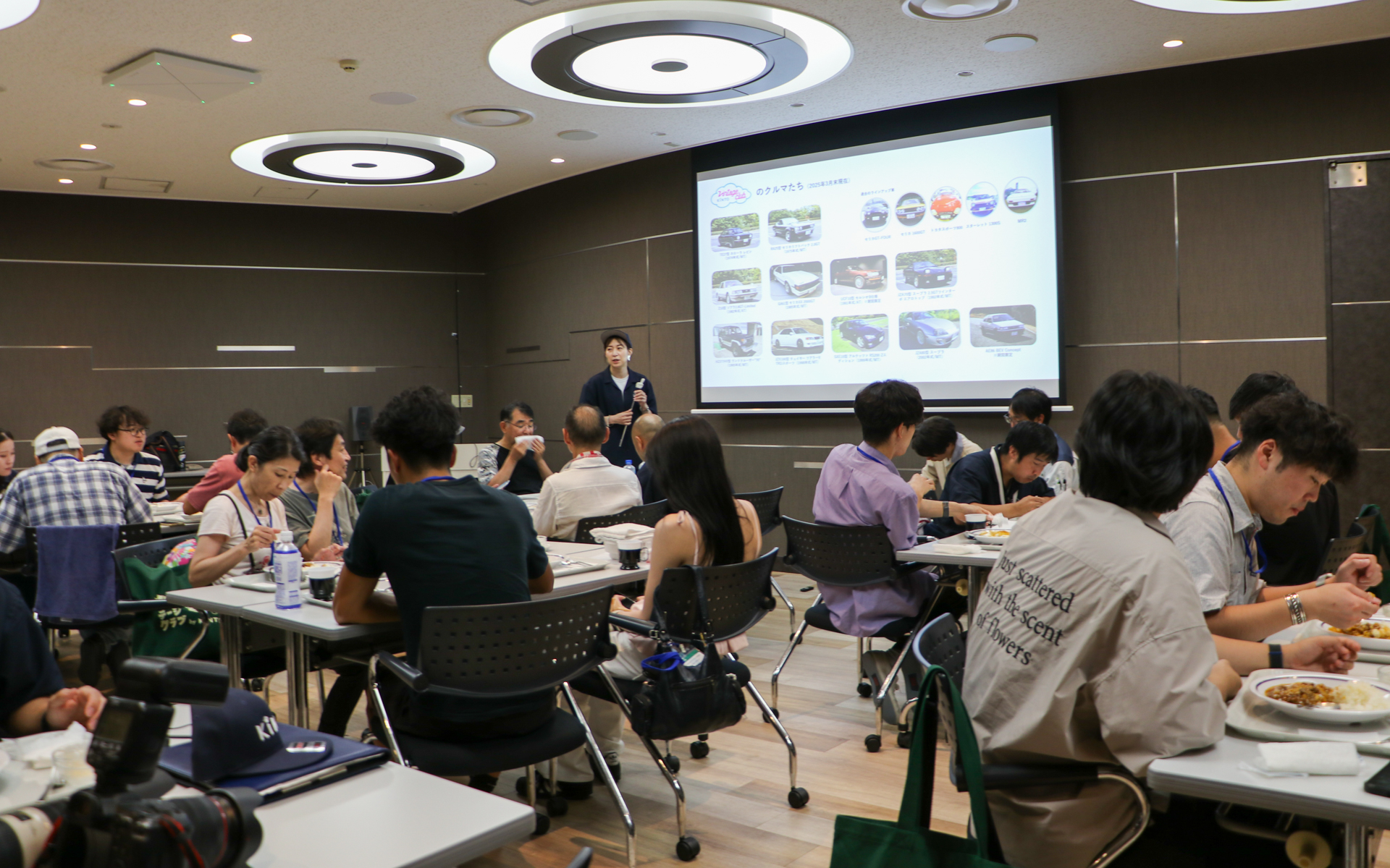 ゆるトークショーではVintage Club by KINTOに関わる裏話などを披露