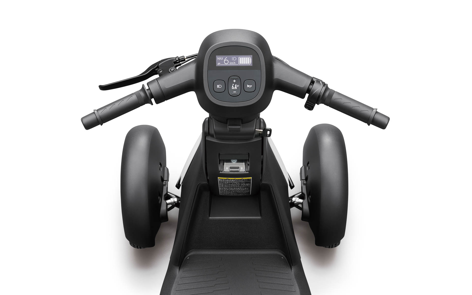 e-SNEAKERのサイズは1130×645×985mm（全長×全幅×全高）