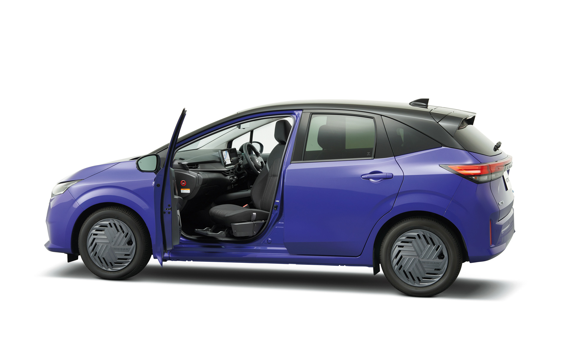 日産「ノート」助手席回転シート