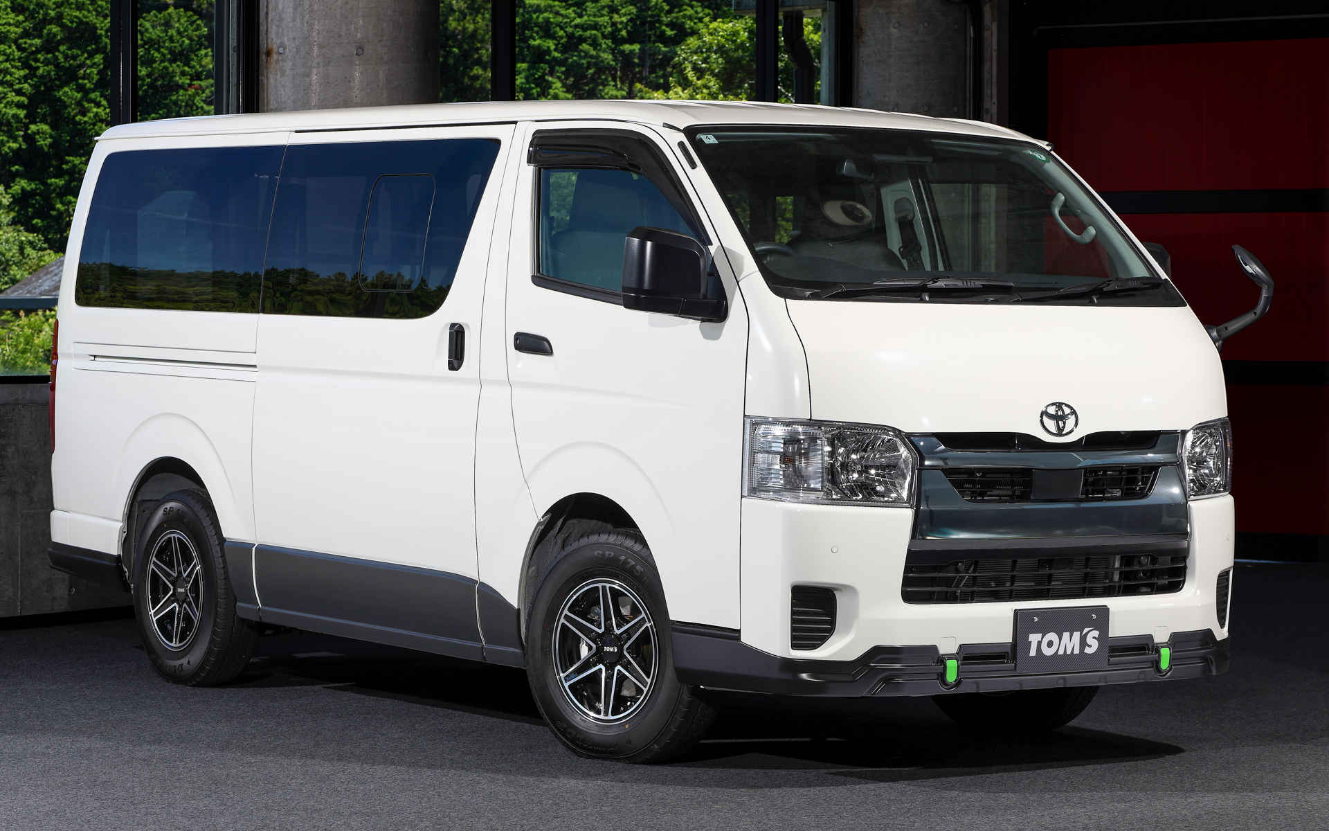 トムス「スタイリングパーツセット」装着イメージ