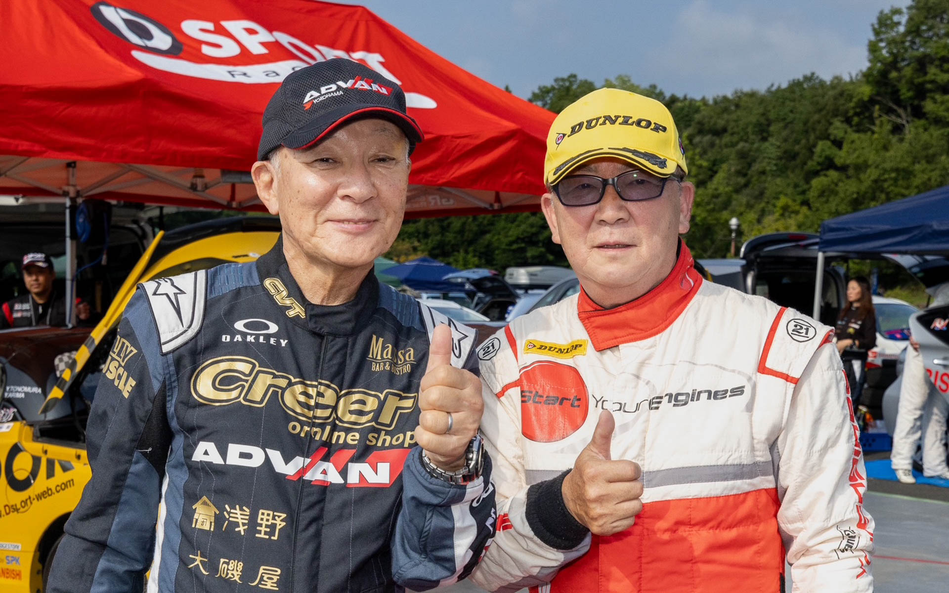 清水和夫選手と。チェックポイントラリー世代以来のラリー仲間。当時パワーがなかったスバル4WDでターマックラリーで入賞したのは大金星で驚いた