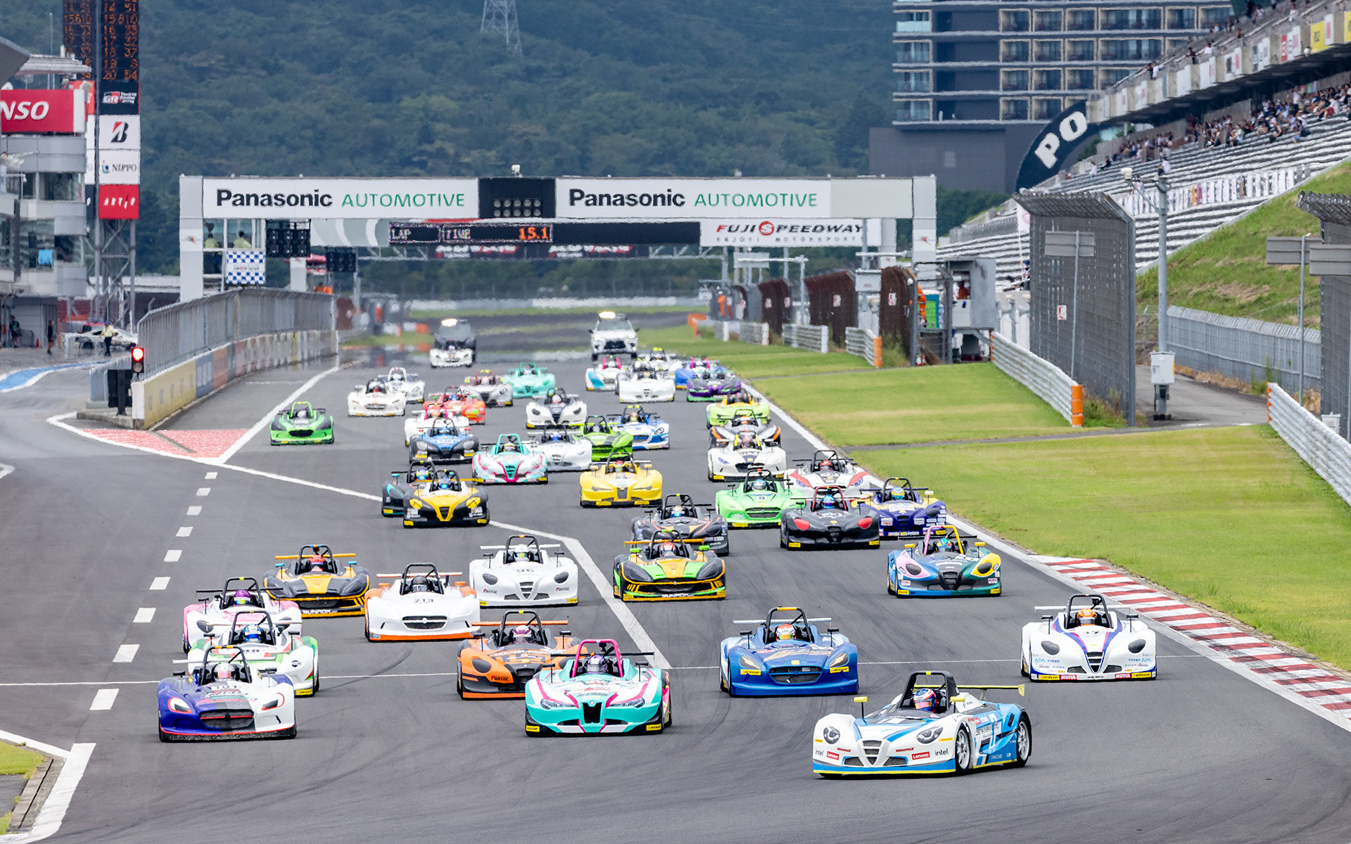 決勝レースがスタート