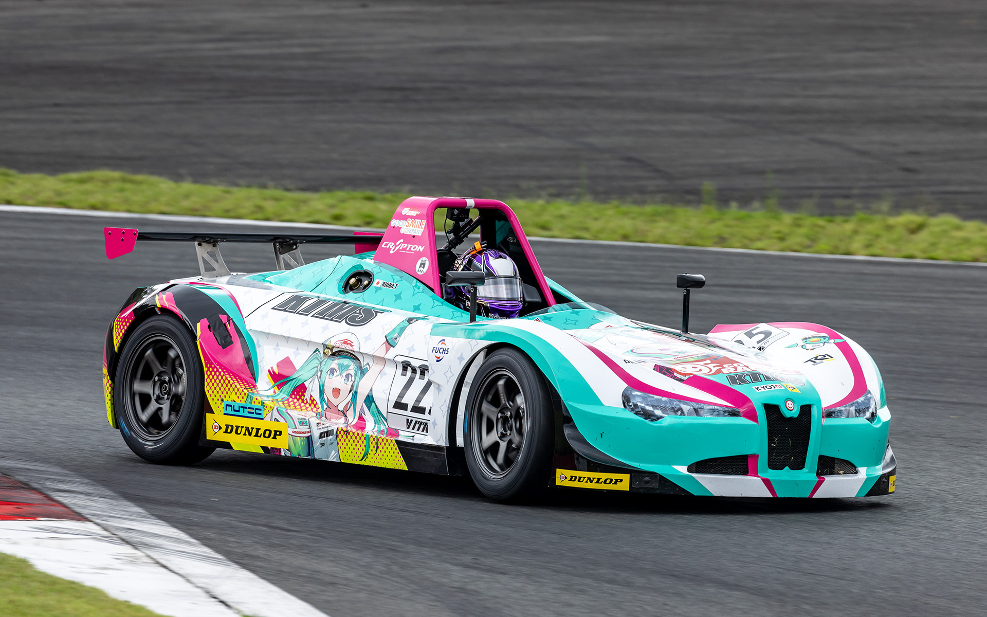 225号車の富下季央菜選手