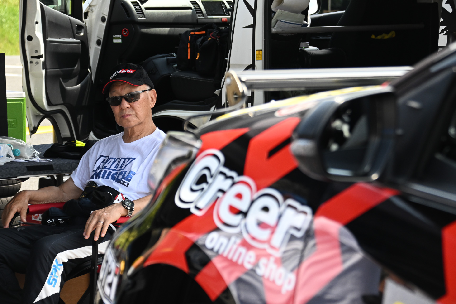 モータージャーナリストとして確かな地位を確立している日下部選手だが、久しぶりの実戦には「不安ももちろんある」と答える