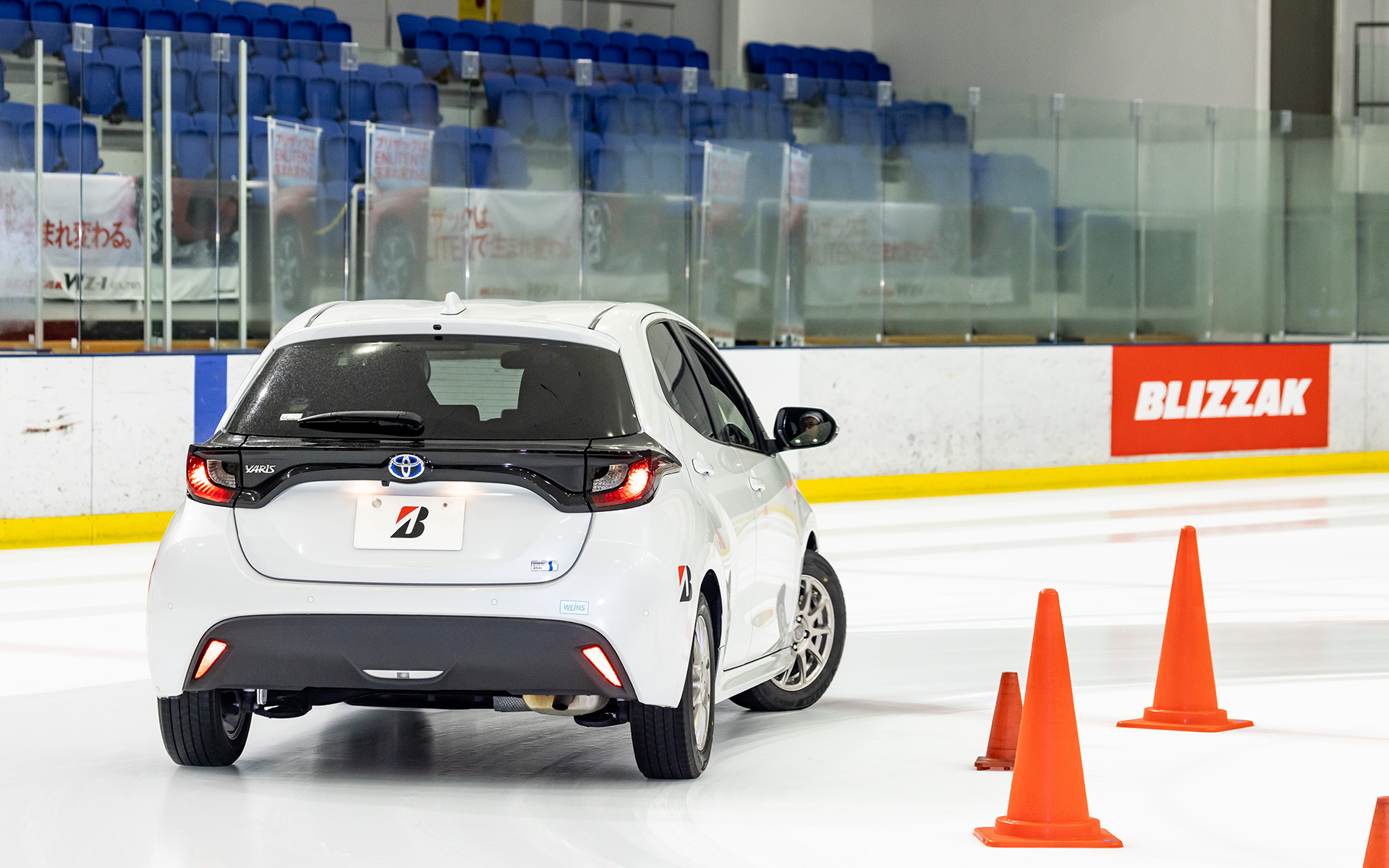 最も分かりやすかったのは滑り出す瞬間の動き方。“粘り”というキーワードを「WZ-1」に盛り込んだ理由がよく分かった