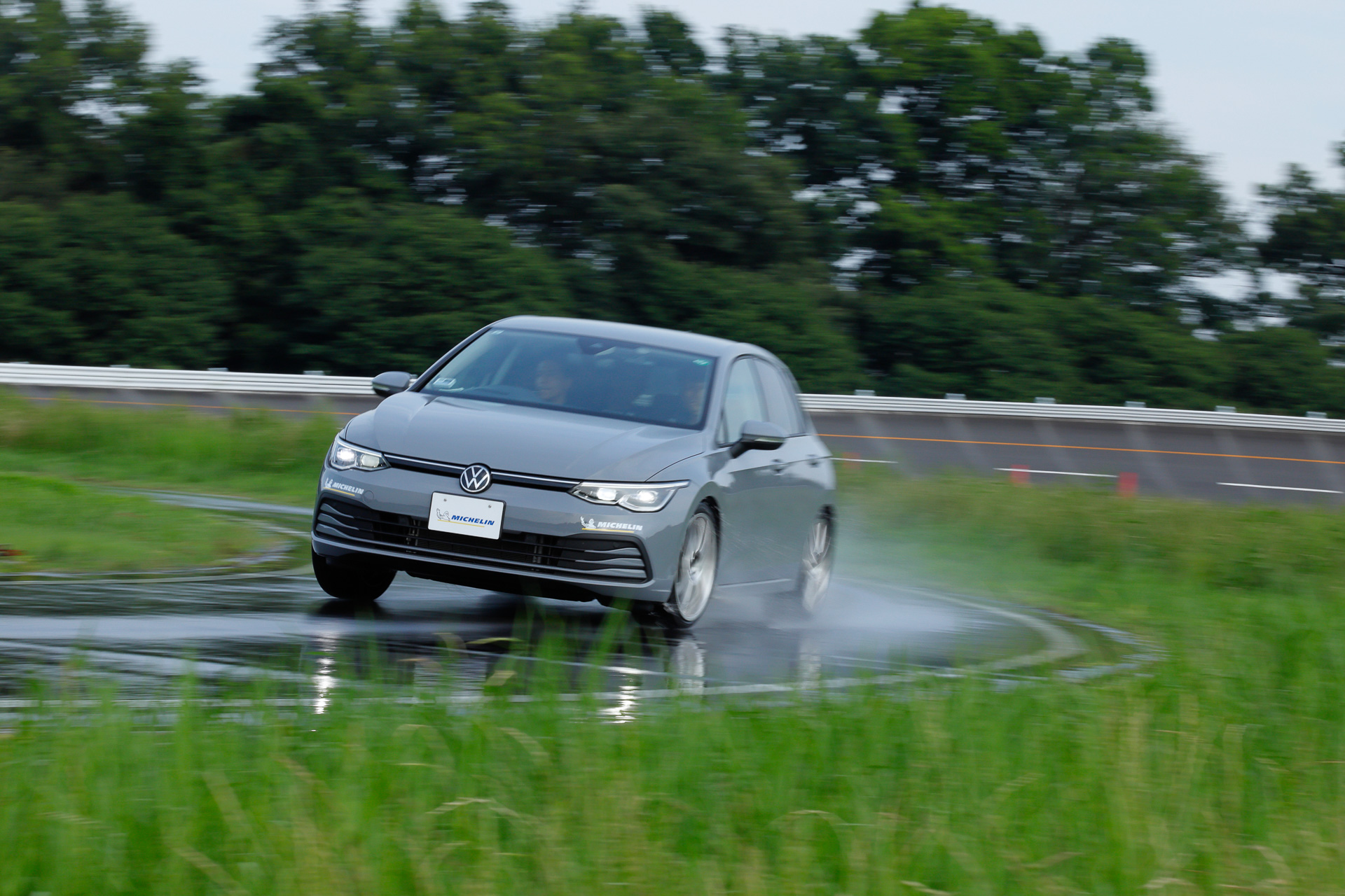 ワインディングが楽しくなり、ついついペースが上がってしまうオールシーズンタイヤはこれまでになかった