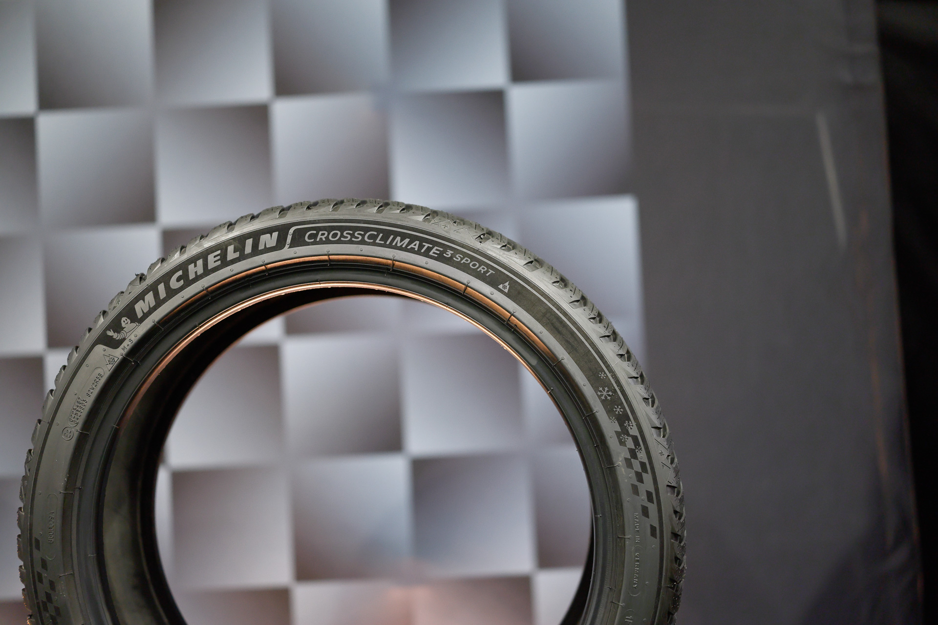 雪の上でもじっくり試したい、「クロスクライメート 3」シリーズはそう思わせてくれる仕上がりを見せてくれた