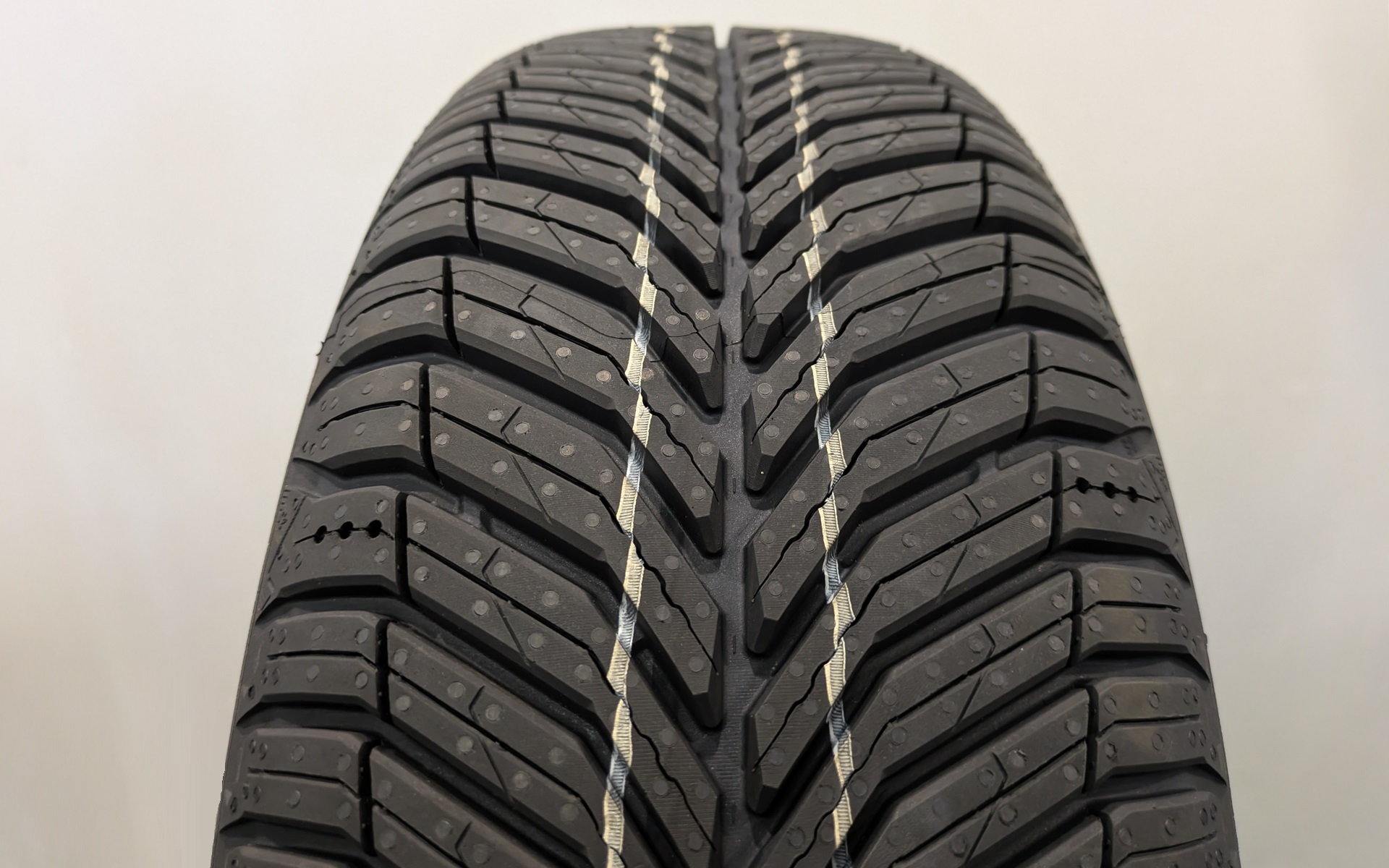 クロスクライメート3のトレッド