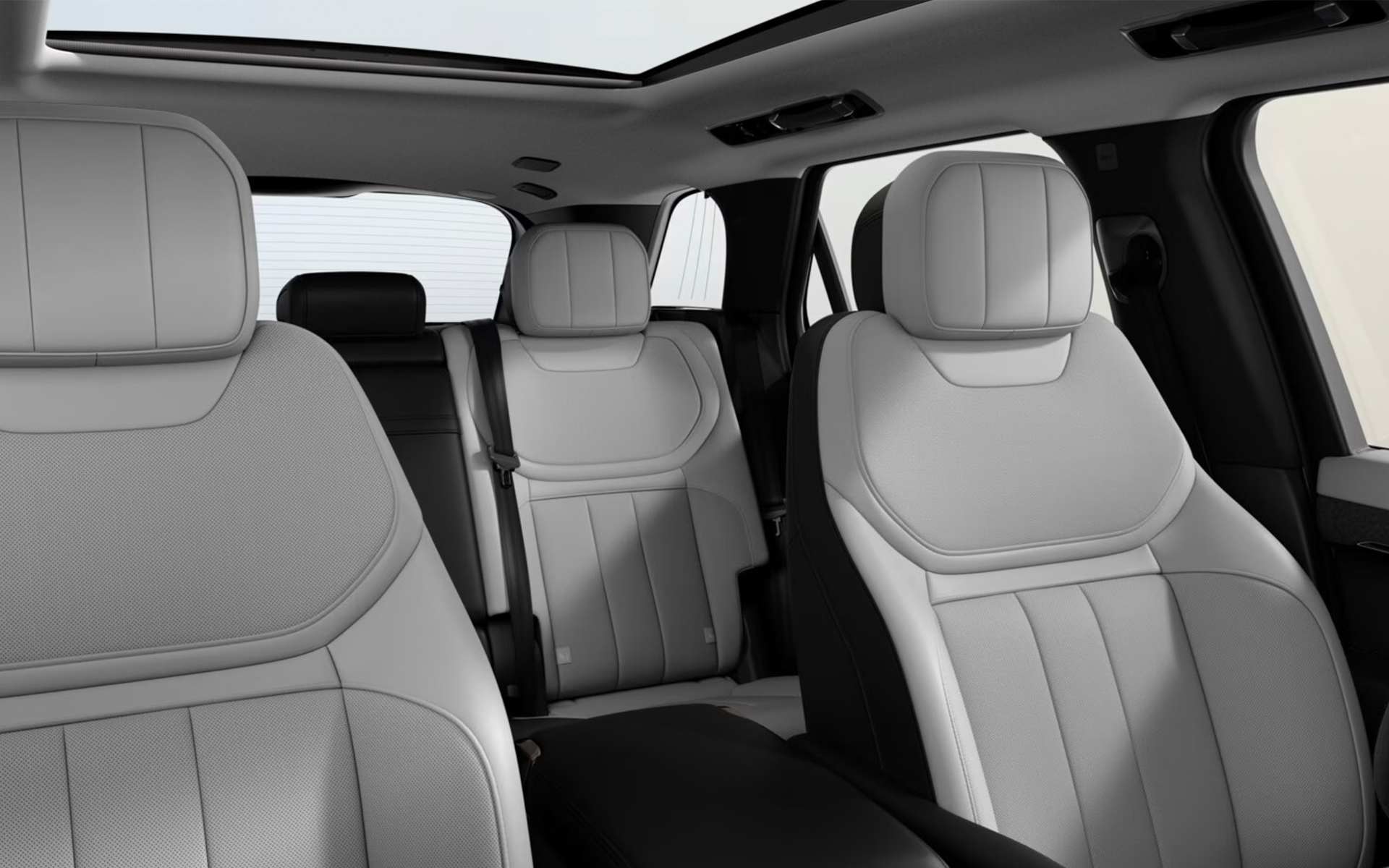 固定式パノラミックルーフは標準装備