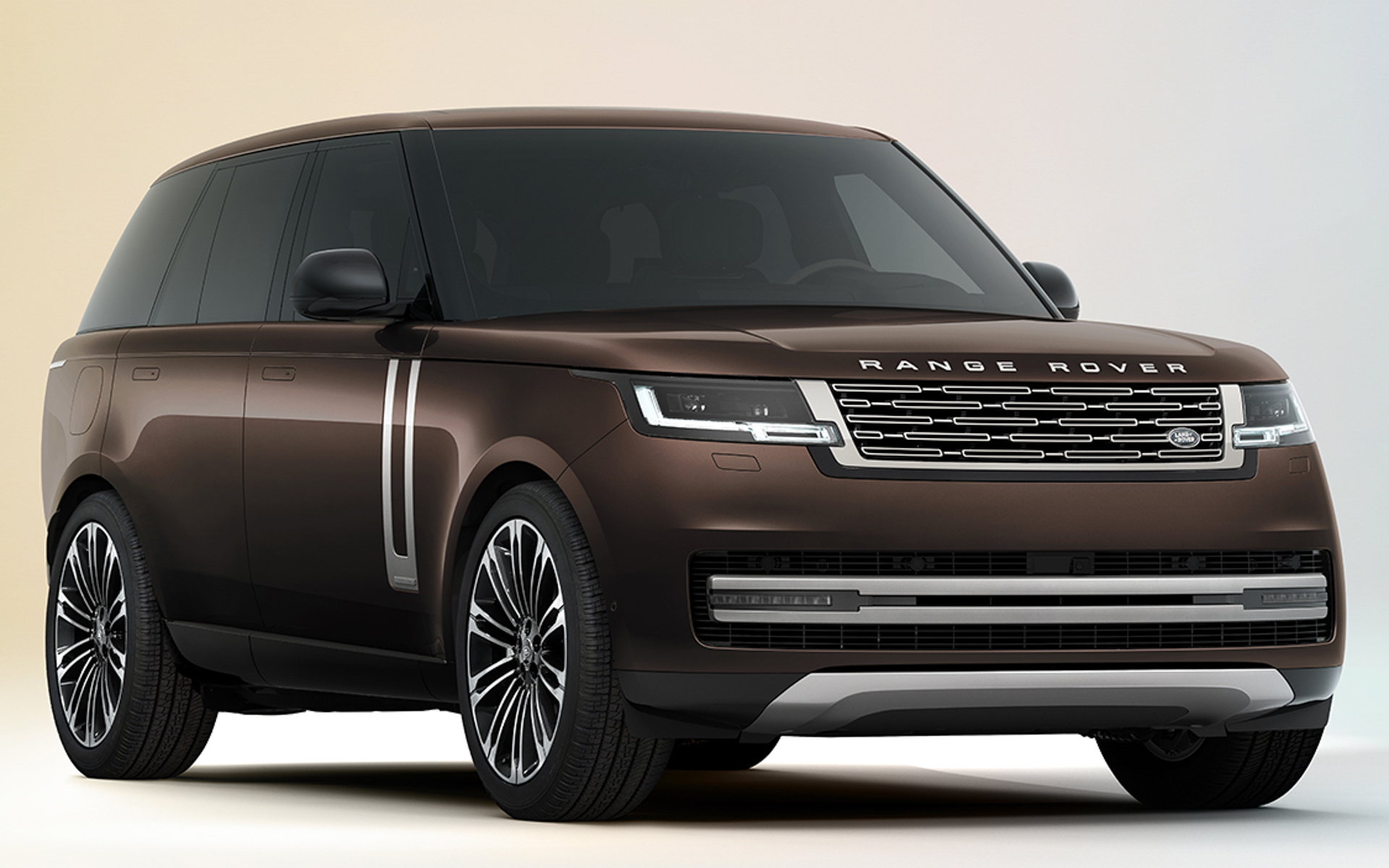レンジローバー 55イヤーズエディション。ボディ色トルマリンブラウン