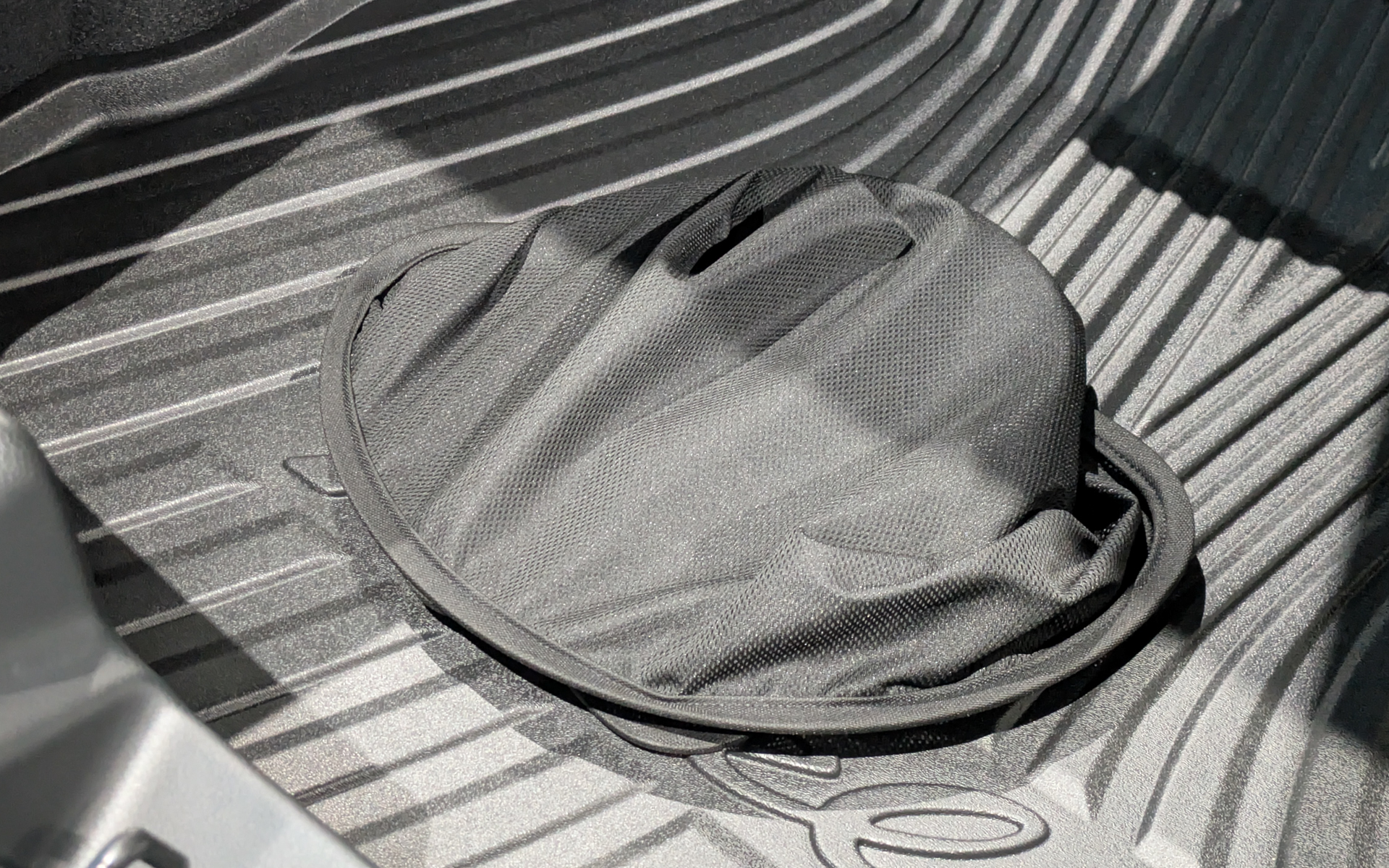 「パーセルカバー」は折り畳める仕様。価格は1万3200円