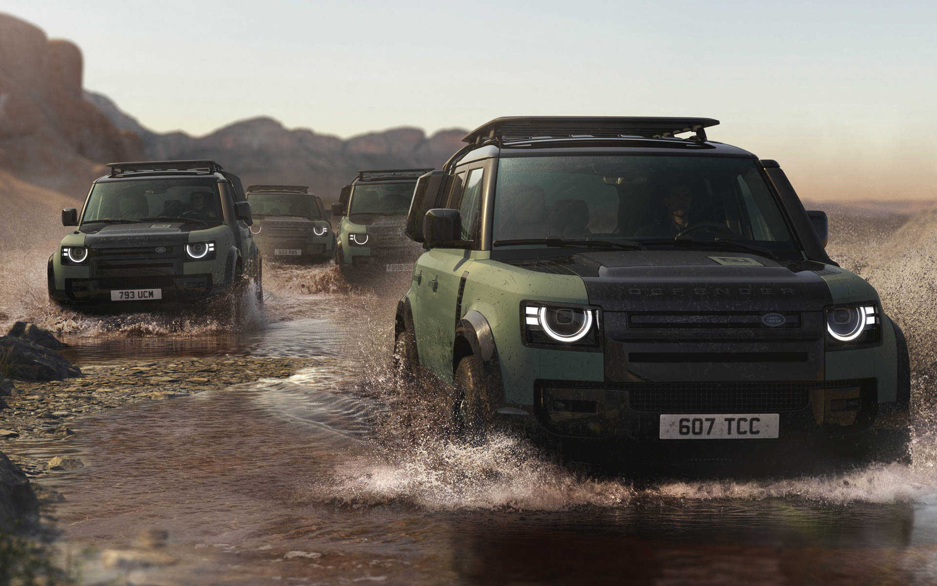 ディフェンダー トロフィーエディション CURATED FOR JAPAN（ケズィックグリーン）