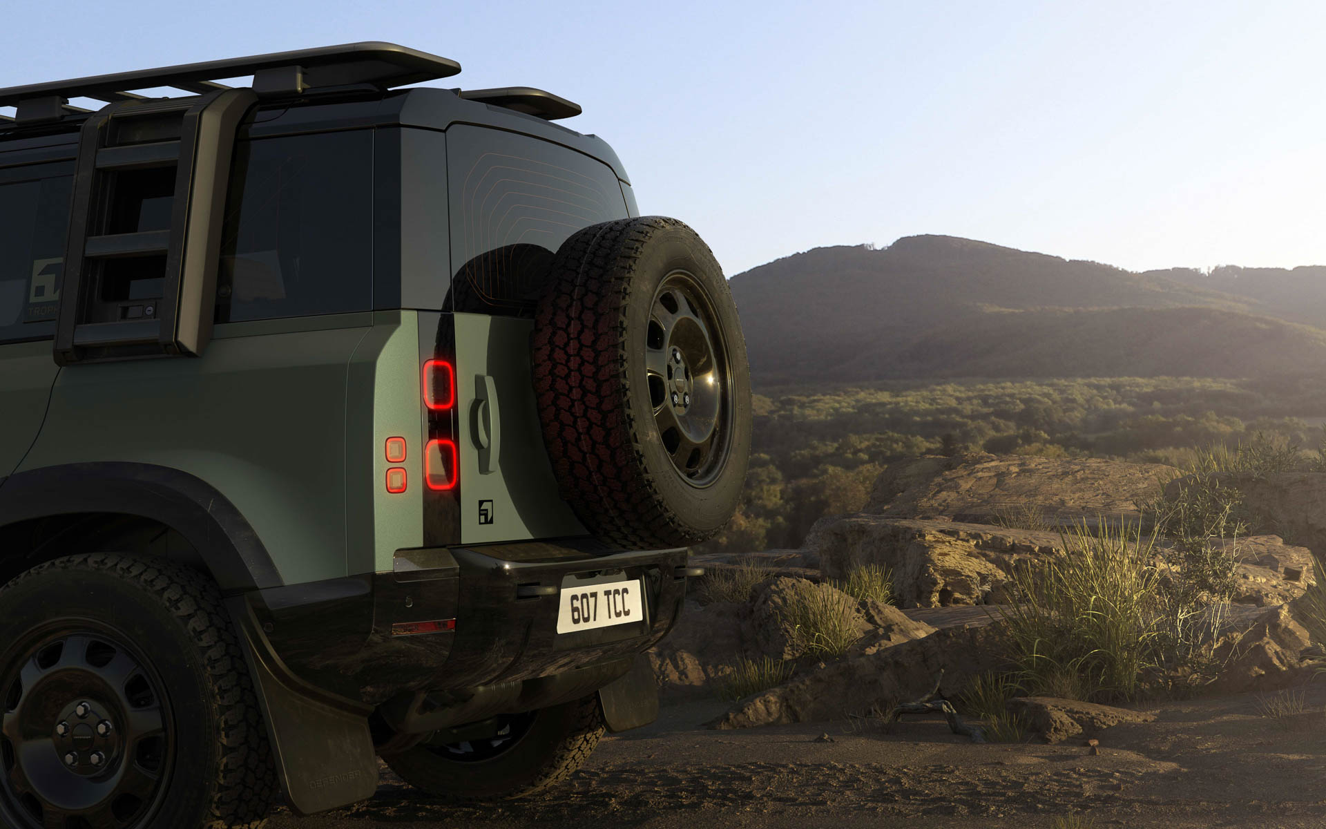 ディフェンダー トロフィーエディション CURATED FOR JAPAN（ケズィックグリーン）