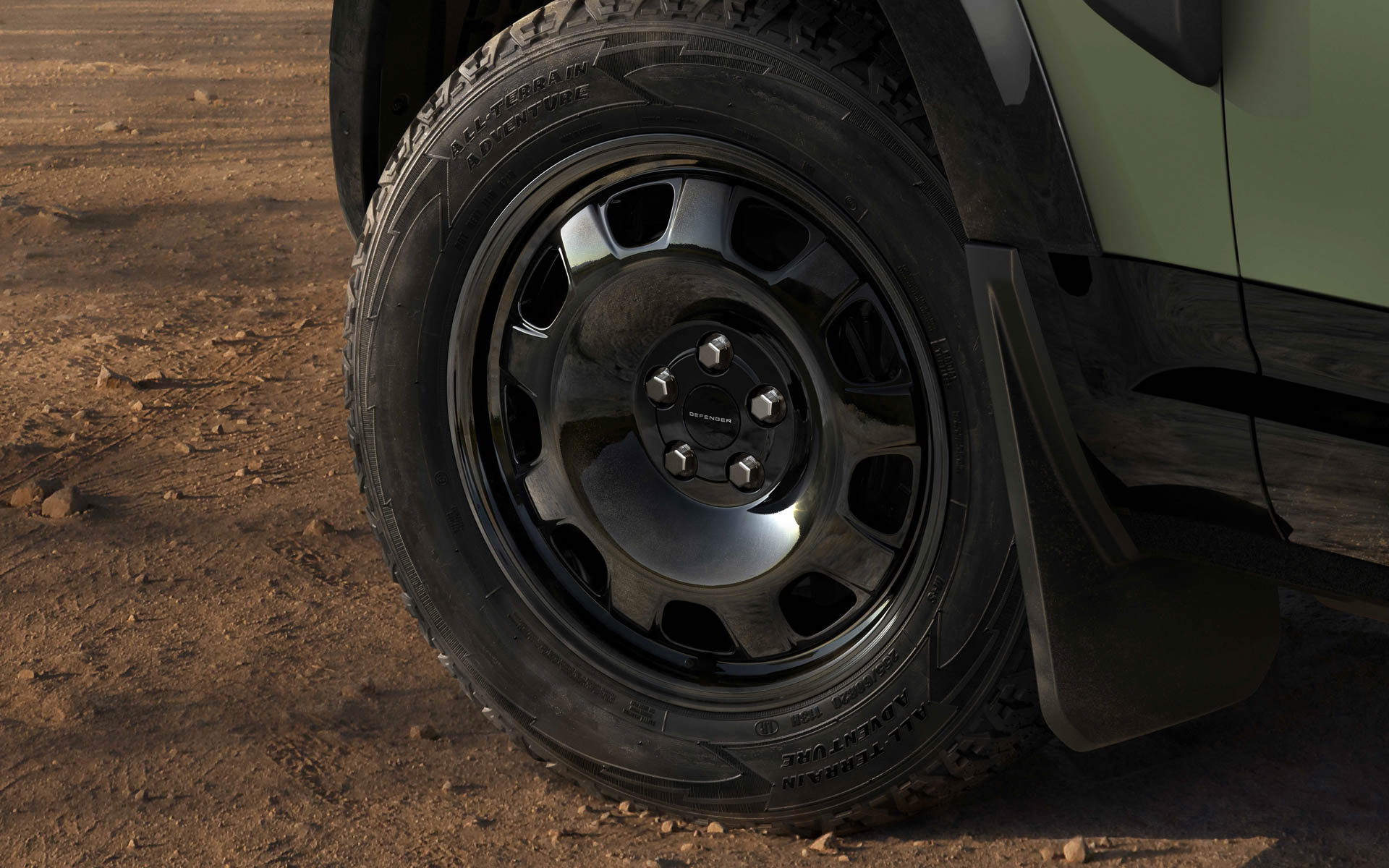 ディフェンダー トロフィーエディション CURATED FOR JAPAN（ケズィックグリーン）