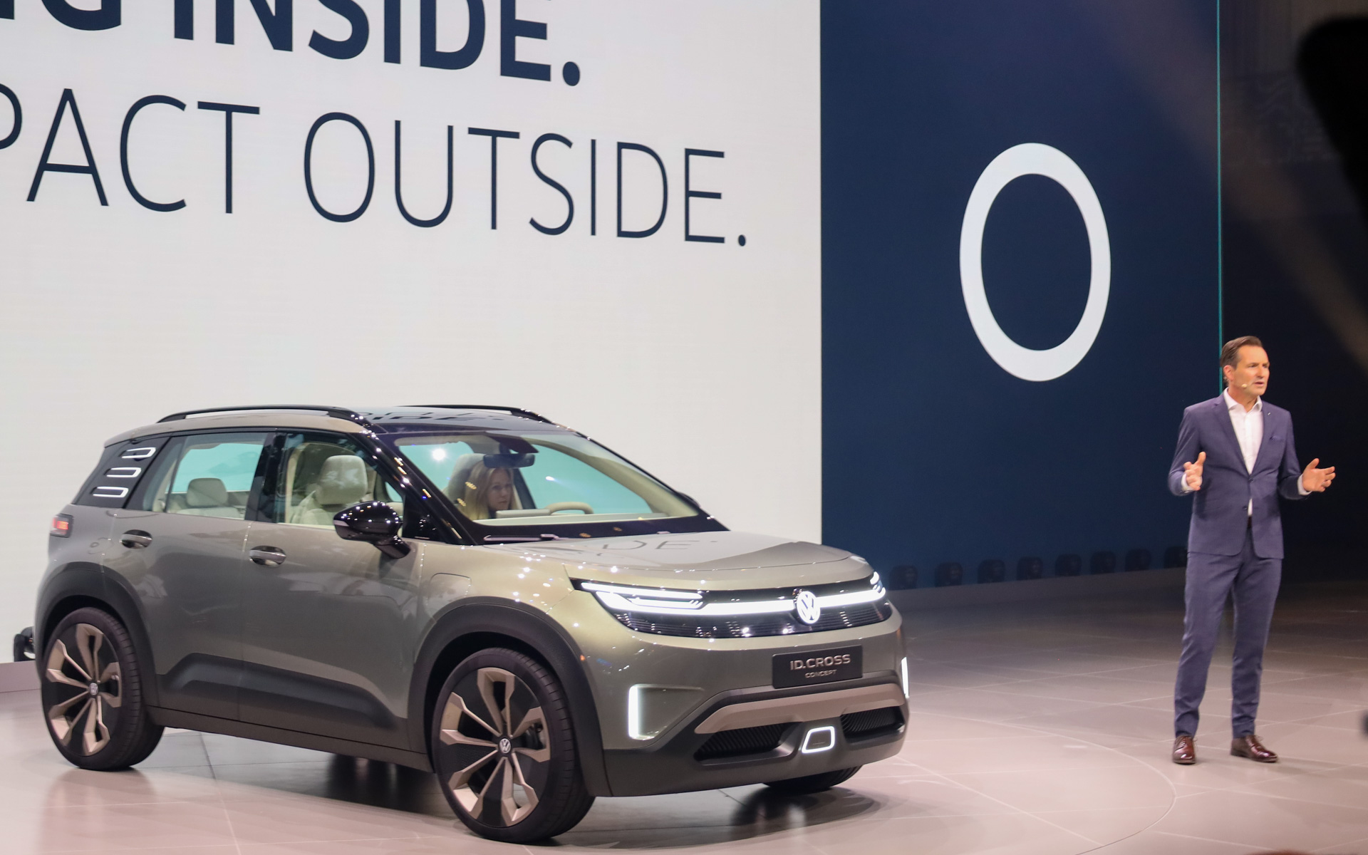 フォルクスワーゲンのコンパクトSUV「ID. CROSS Concept」