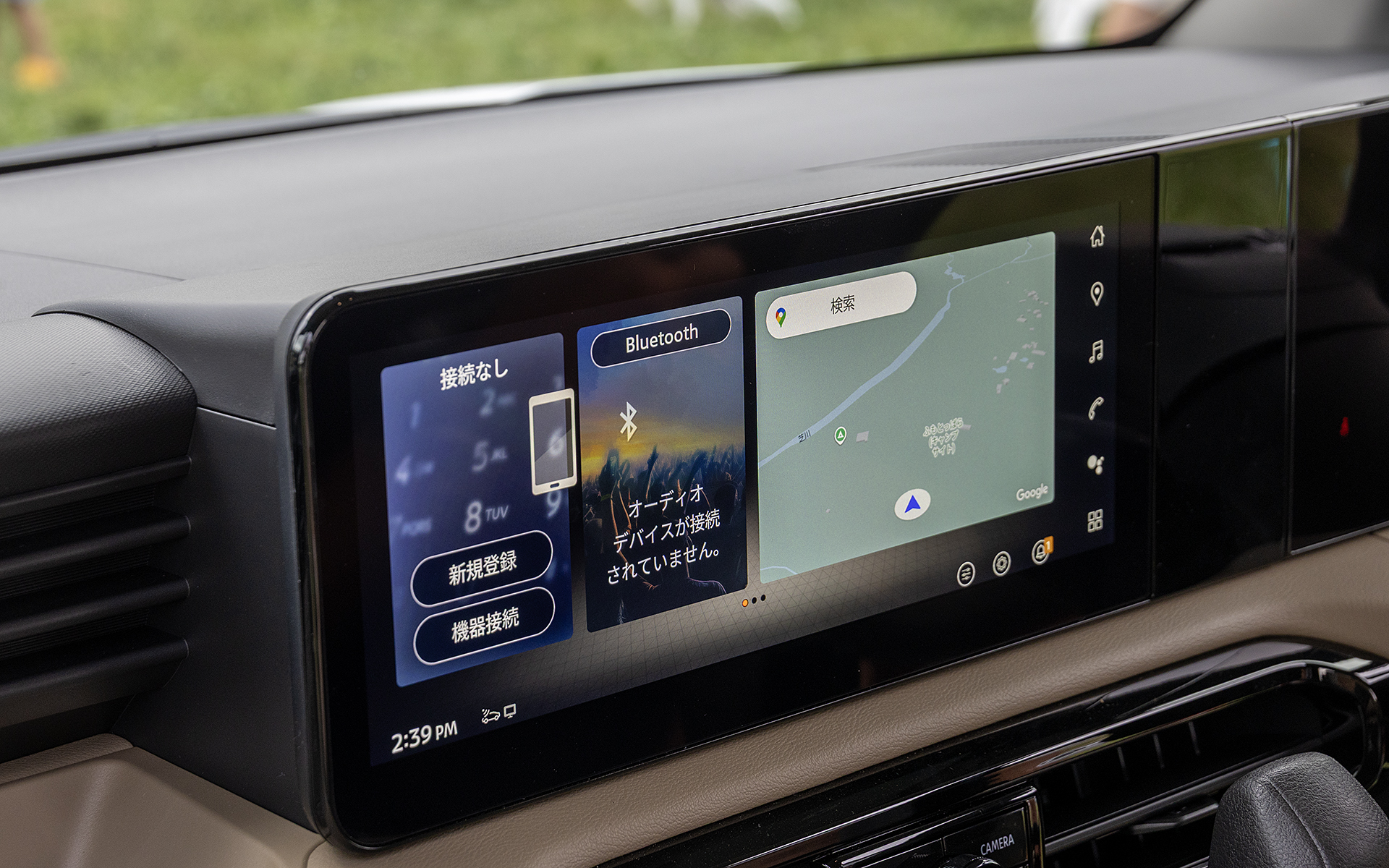 ナビゲーション部分は12.3インチディスプレイ。大画面でGoogleアシスタントやGoogle マップなどが使用できる