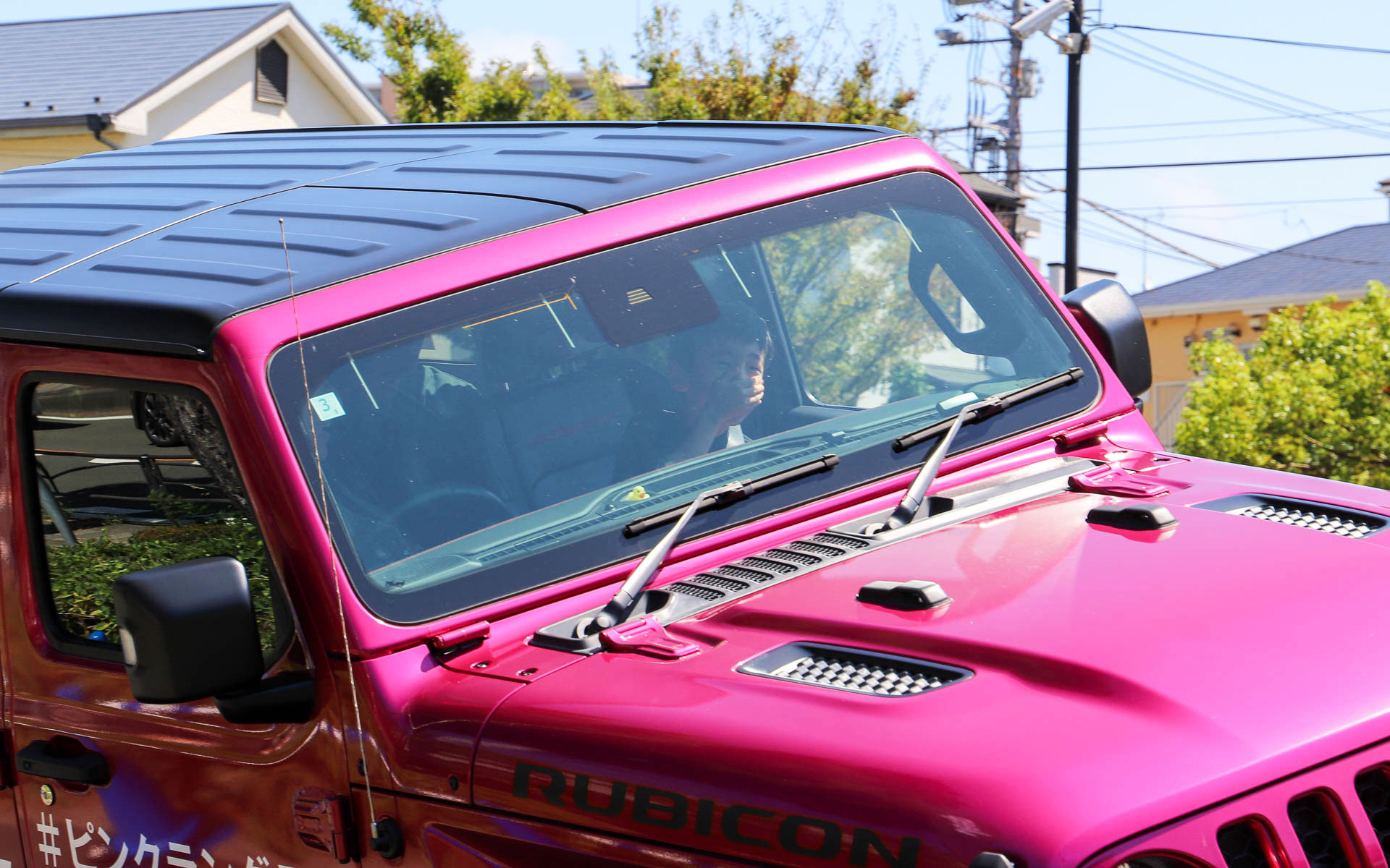 体験希望者が多く来場したため、11時開始の予定を早めて体験会が開始され、お昼休憩に入る12時までほぼノンストップで走り続けていた。体験者の中には、驚きから思わず手で顔をおおってしまう人も