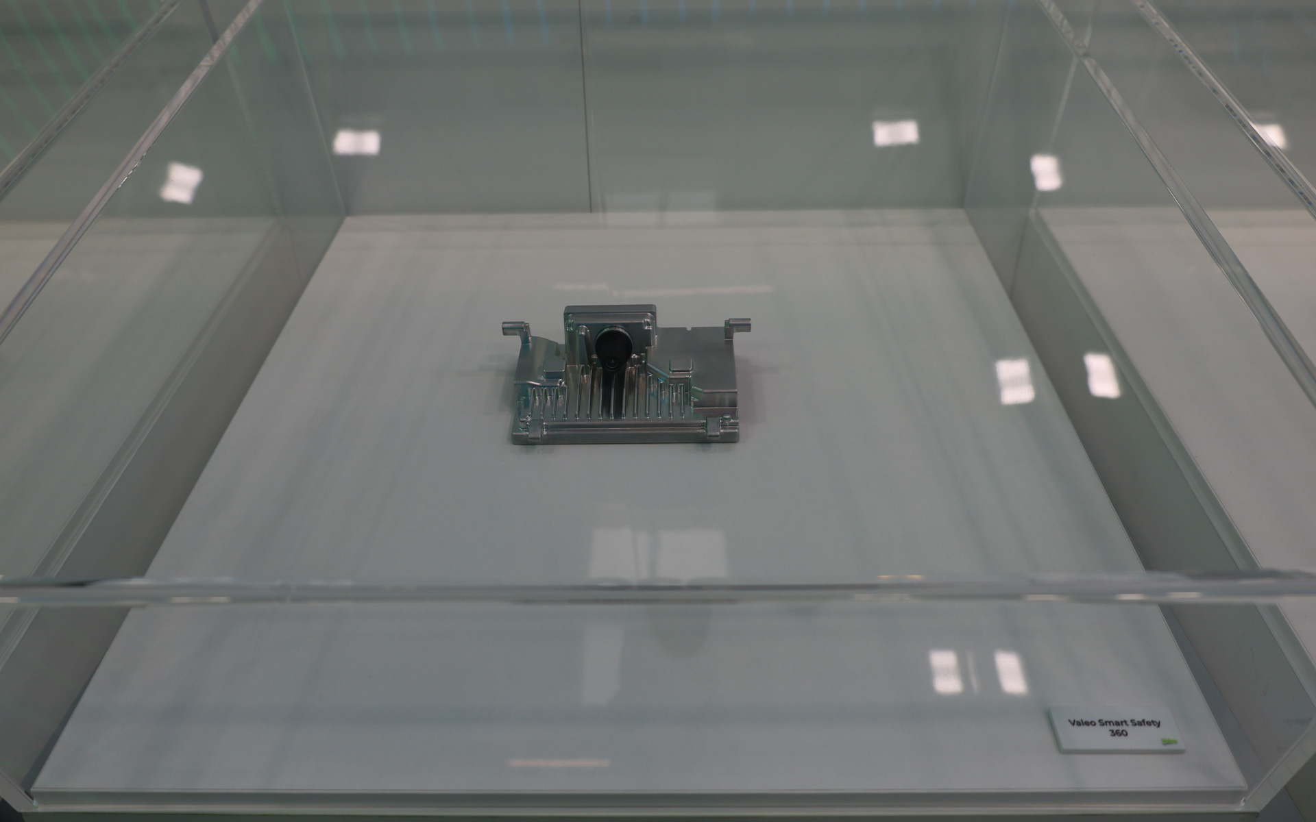 ヴァレオのADAS製品群