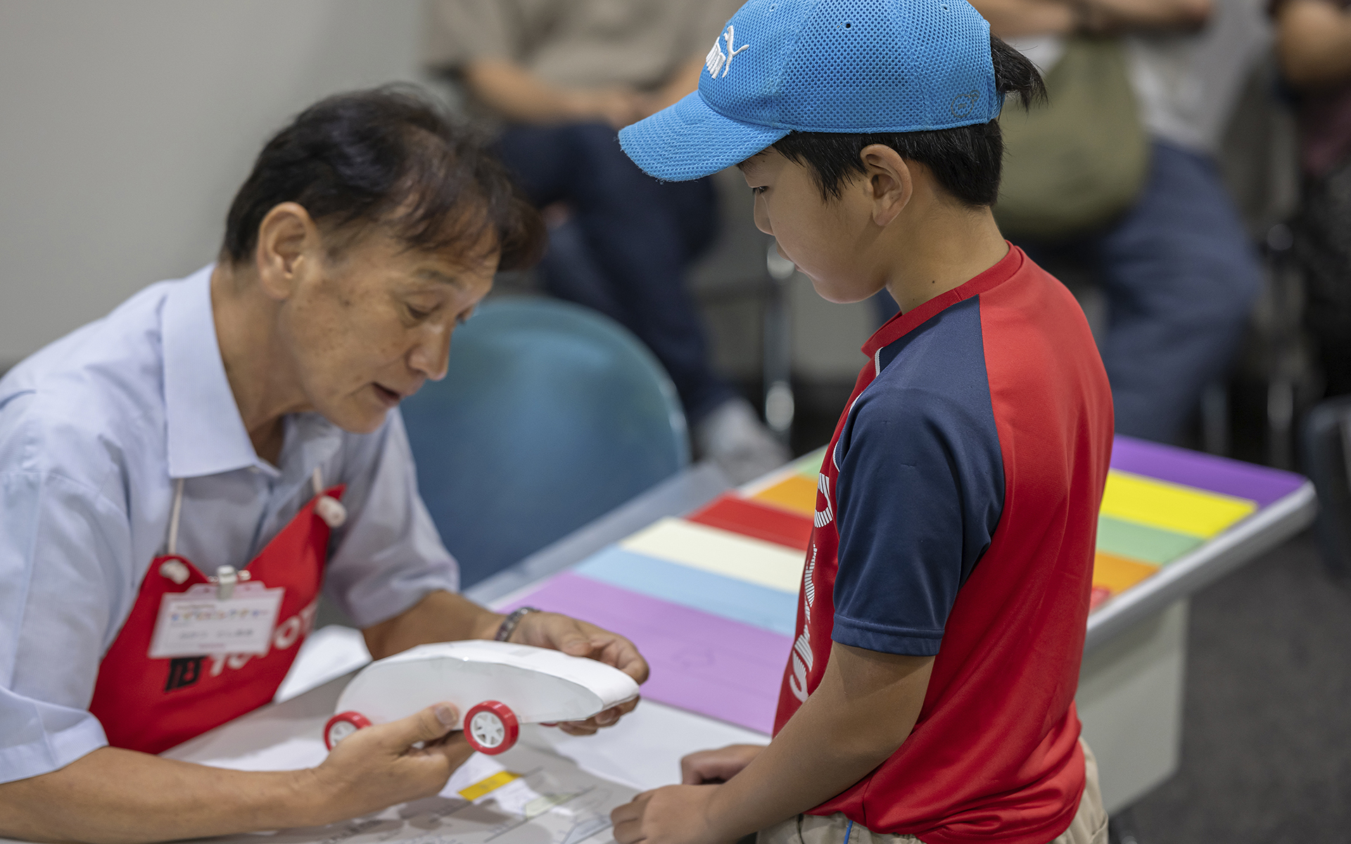 測定値の結果を受けて、実際にトヨタ自動車で技術開発を行なっているプロから改善点のアドバイスをもらう
