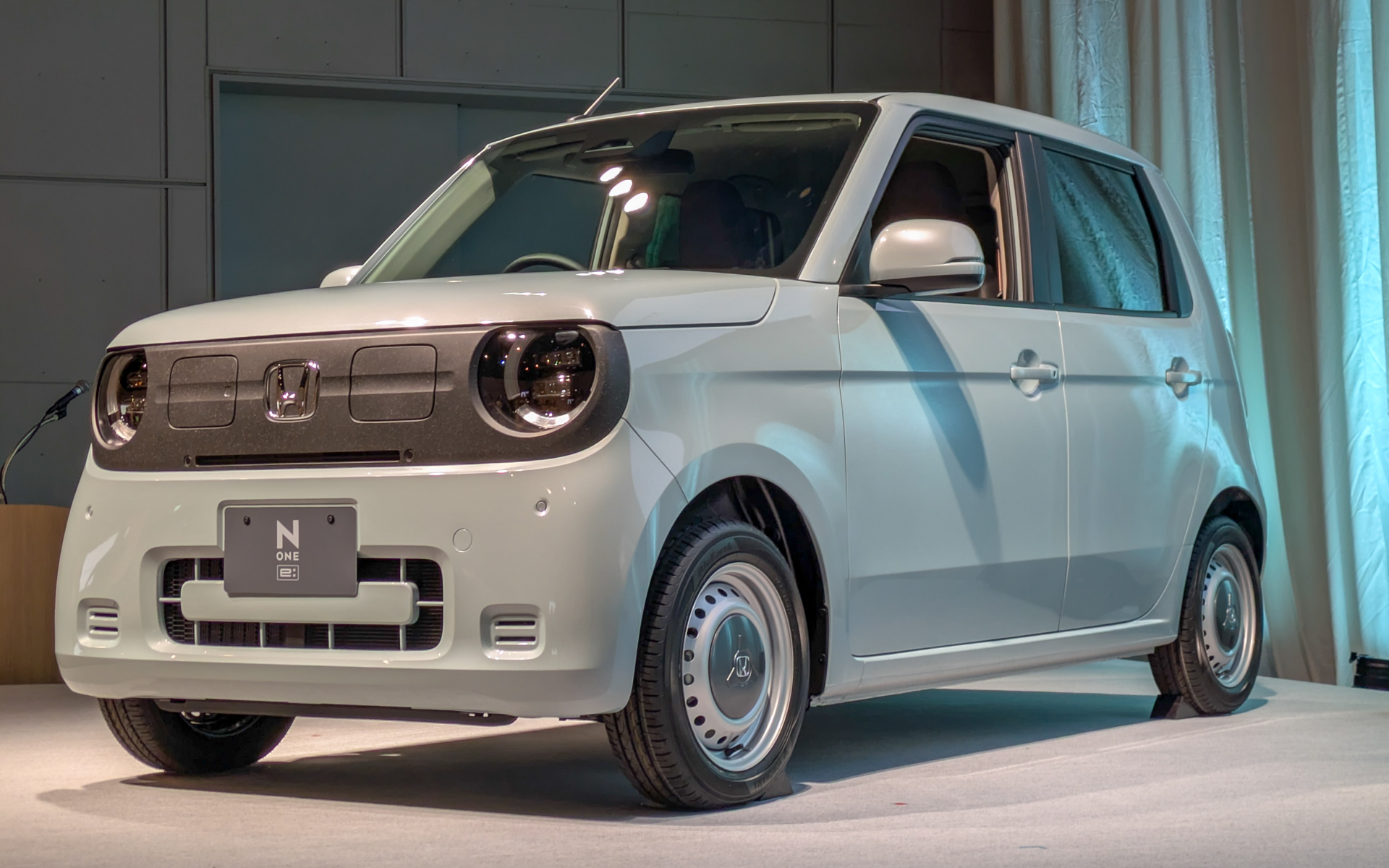 新型軽乗用EV「N-ONE e:」のボディサイズは、3395×1475×1545㎜（全長×全幅×全高）、ホイールベースは2520mm