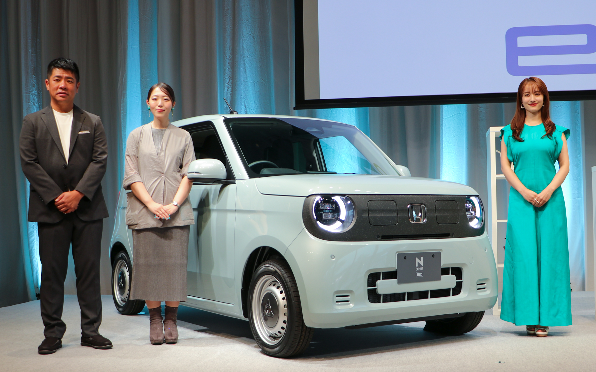 トークショーでの記念撮影