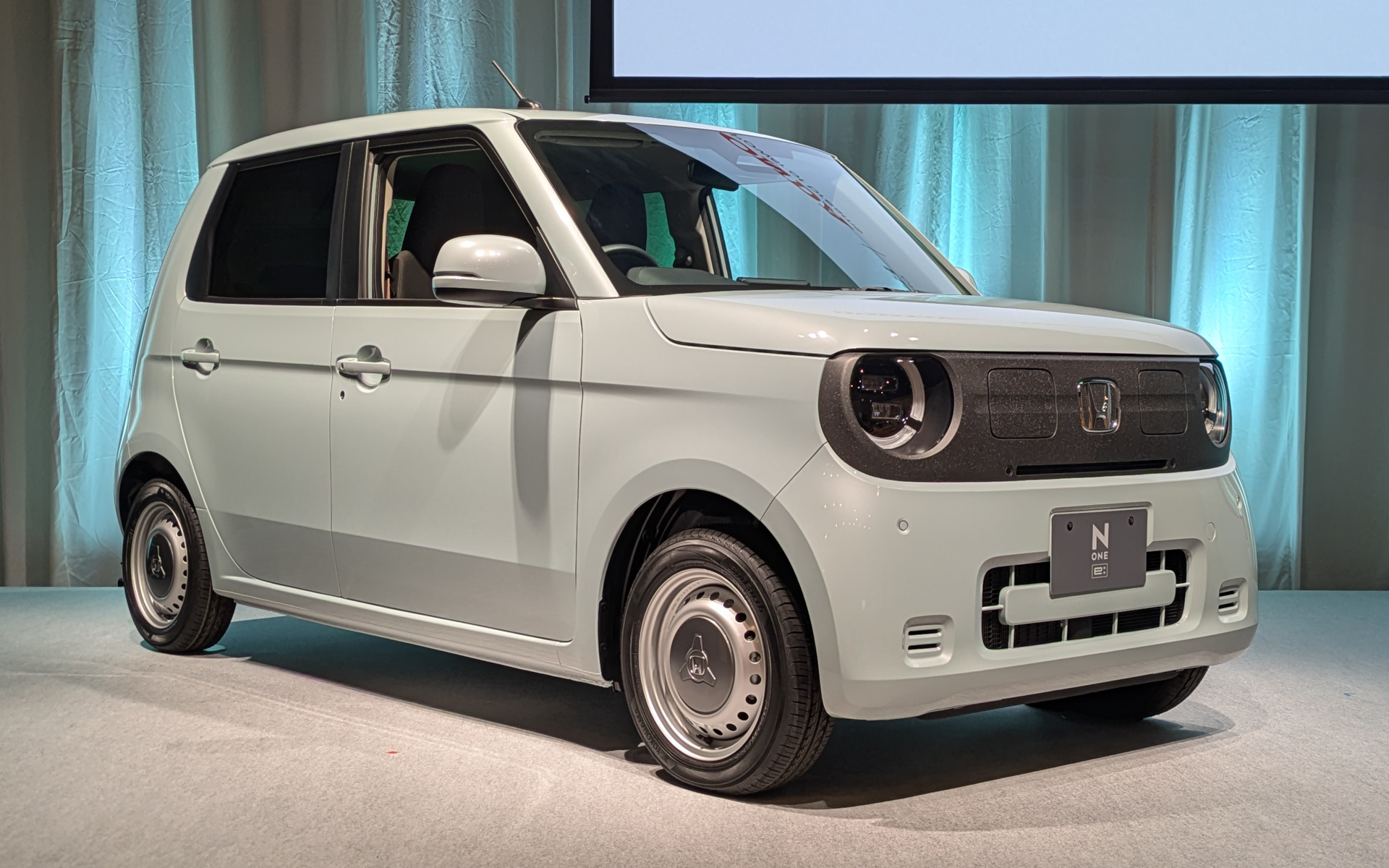 新型軽乗用EV「N-ONE e:」