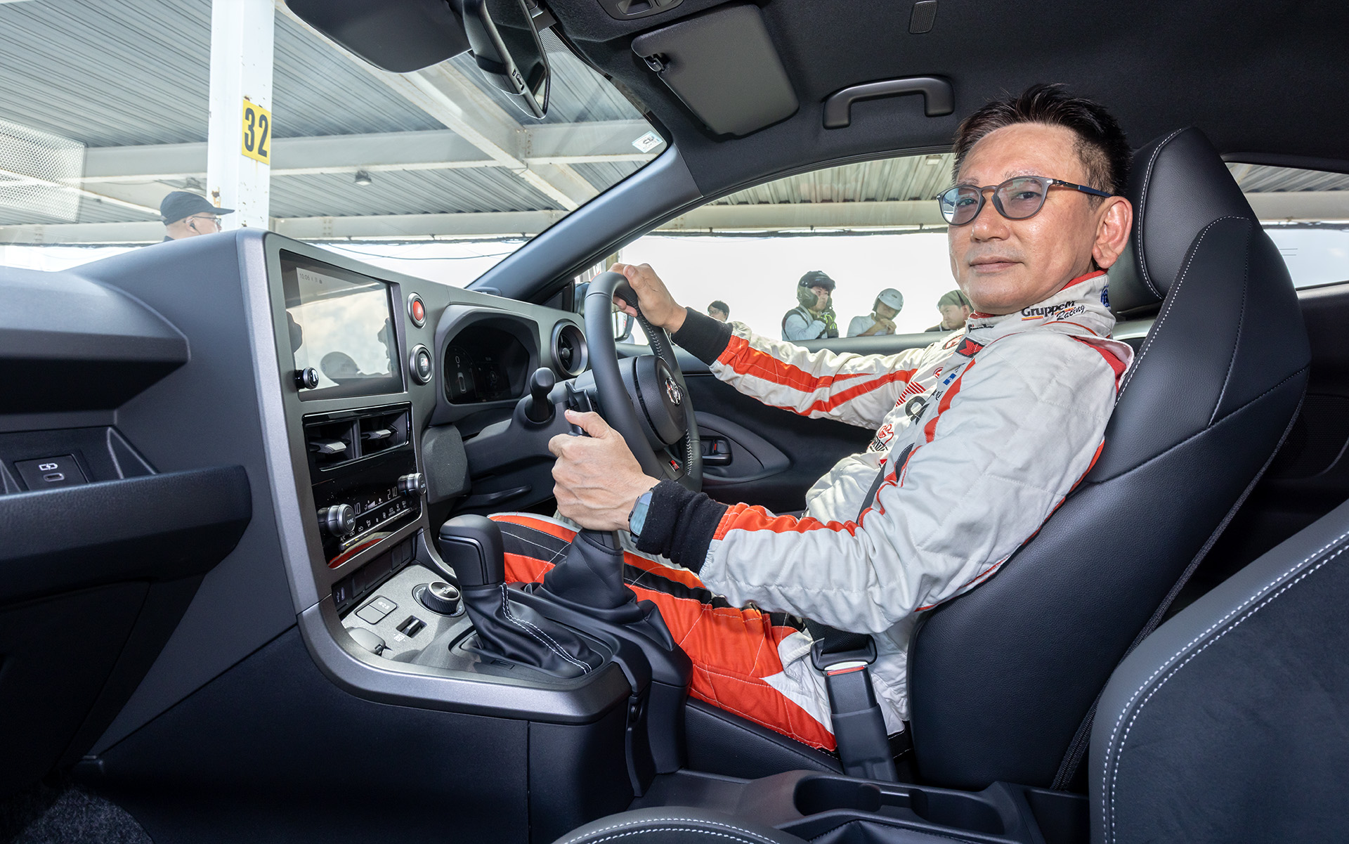 縦引きパーキングブレーキのオプション装着が全グレードで可能になった「25式」の進化型GRヤリス