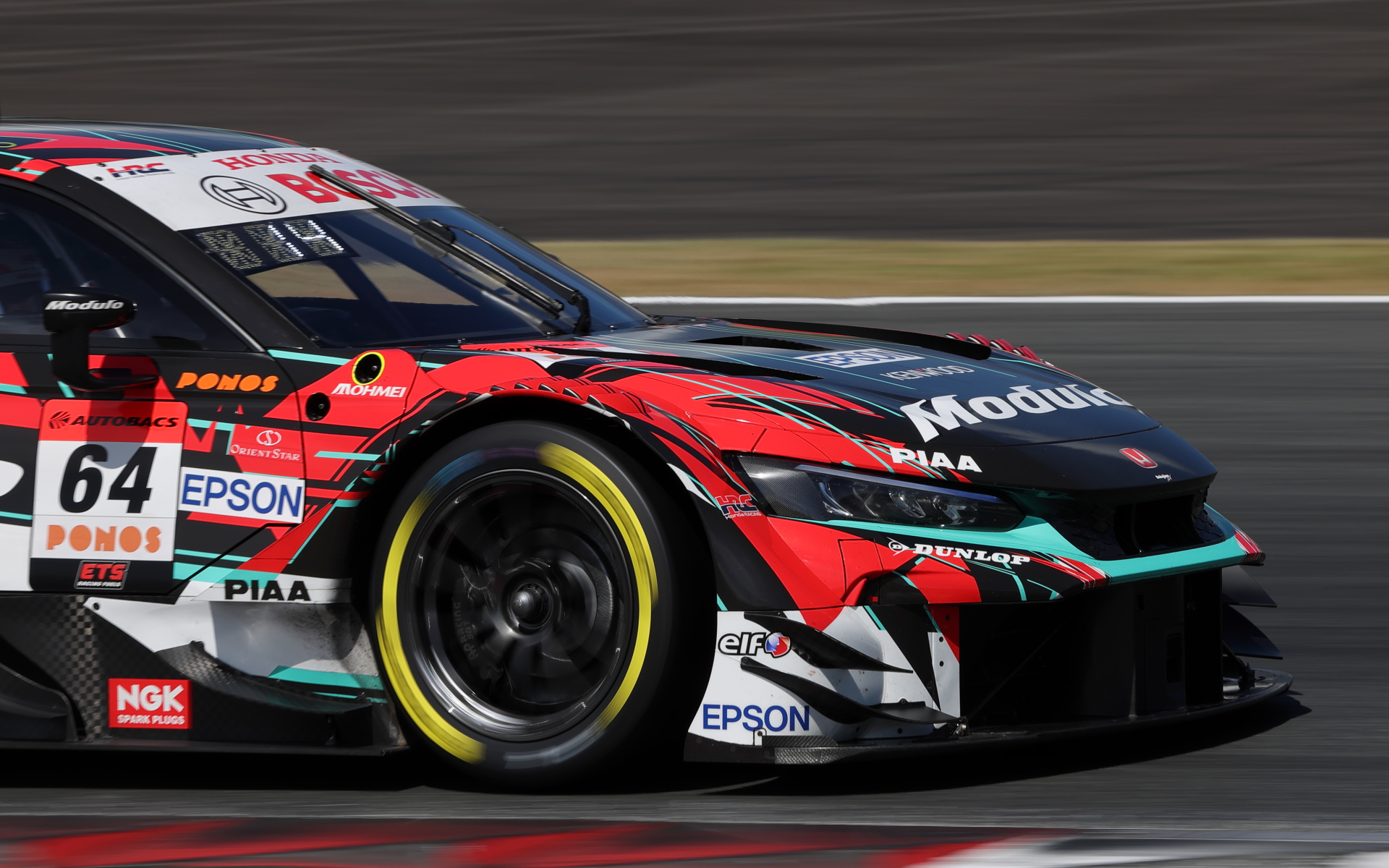 ダンロップとSUPER GTの関係性は長い