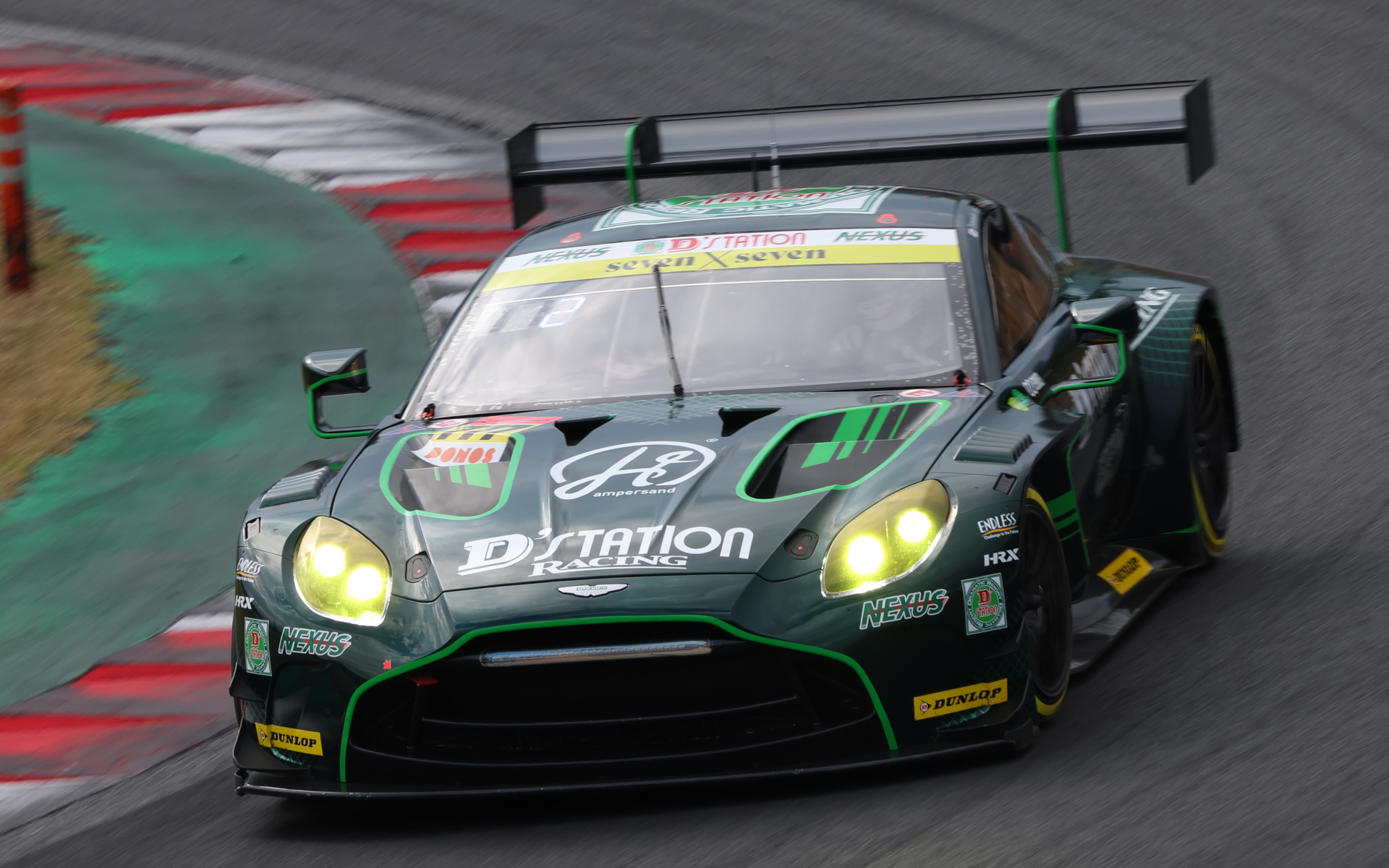 777号車 D'station Vantage GT3（藤井誠暢選手/チャーリー・ファグ選手）