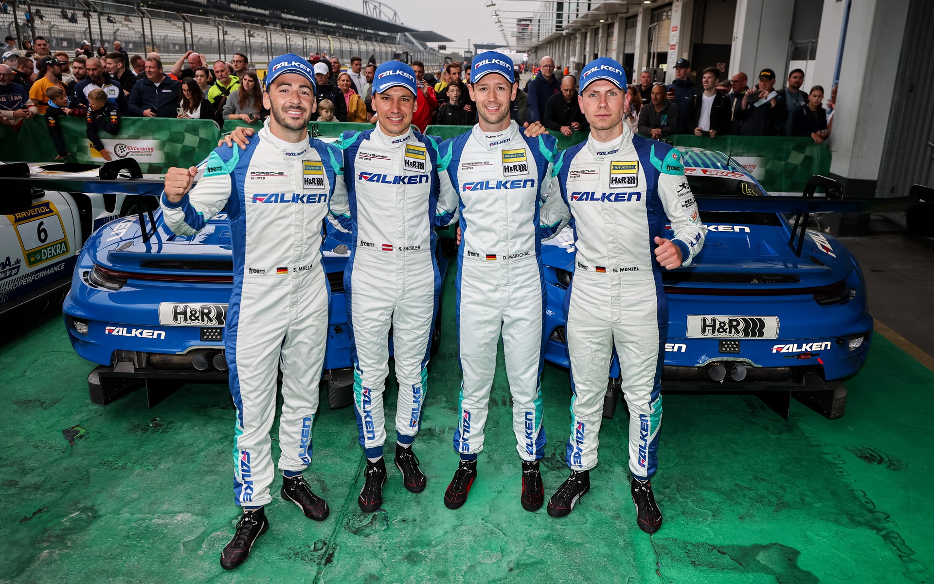ニュルブルクリンク耐久シリーズ第6戦で、ファルケンモータースポーツチームが今季3勝目をワンツーフィニッシュで飾った