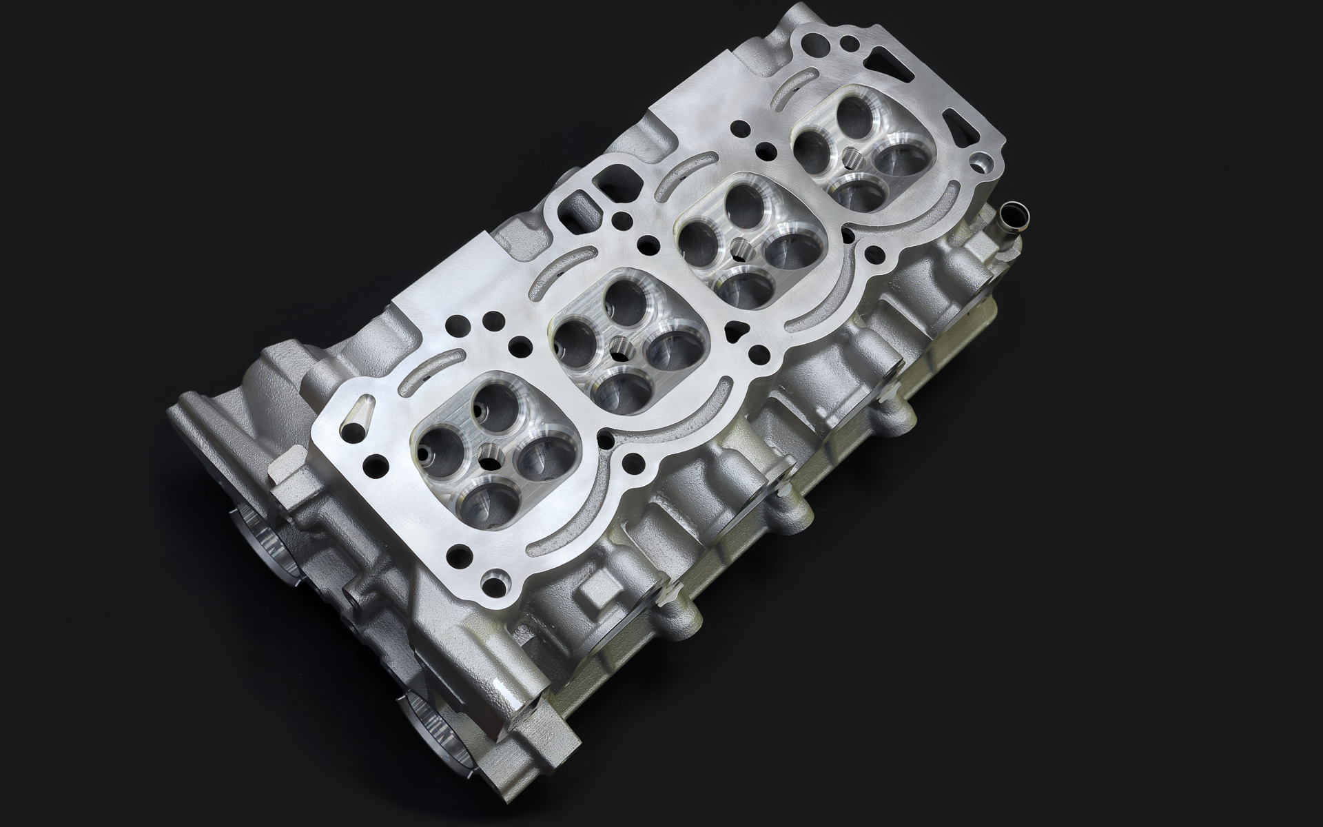 シリンダーヘッドSUB-ASSYの燃焼室