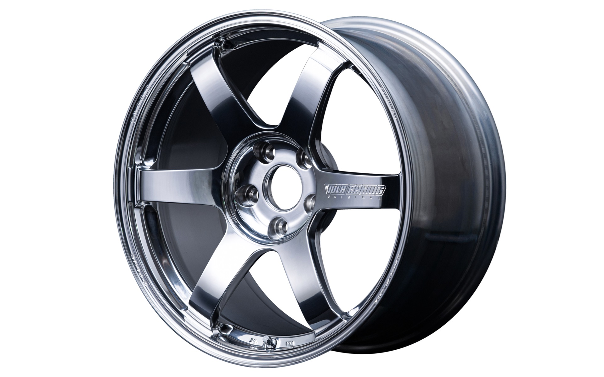 くすみのない圧倒的な透明感を持つ「TE37 SAGA S-plus A.S.T. クリスタルバフ」