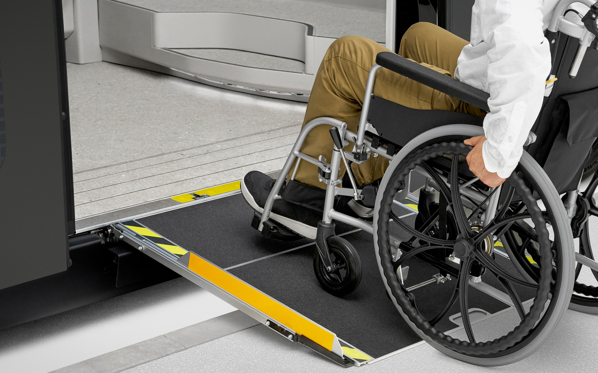 電動スロープの活用例