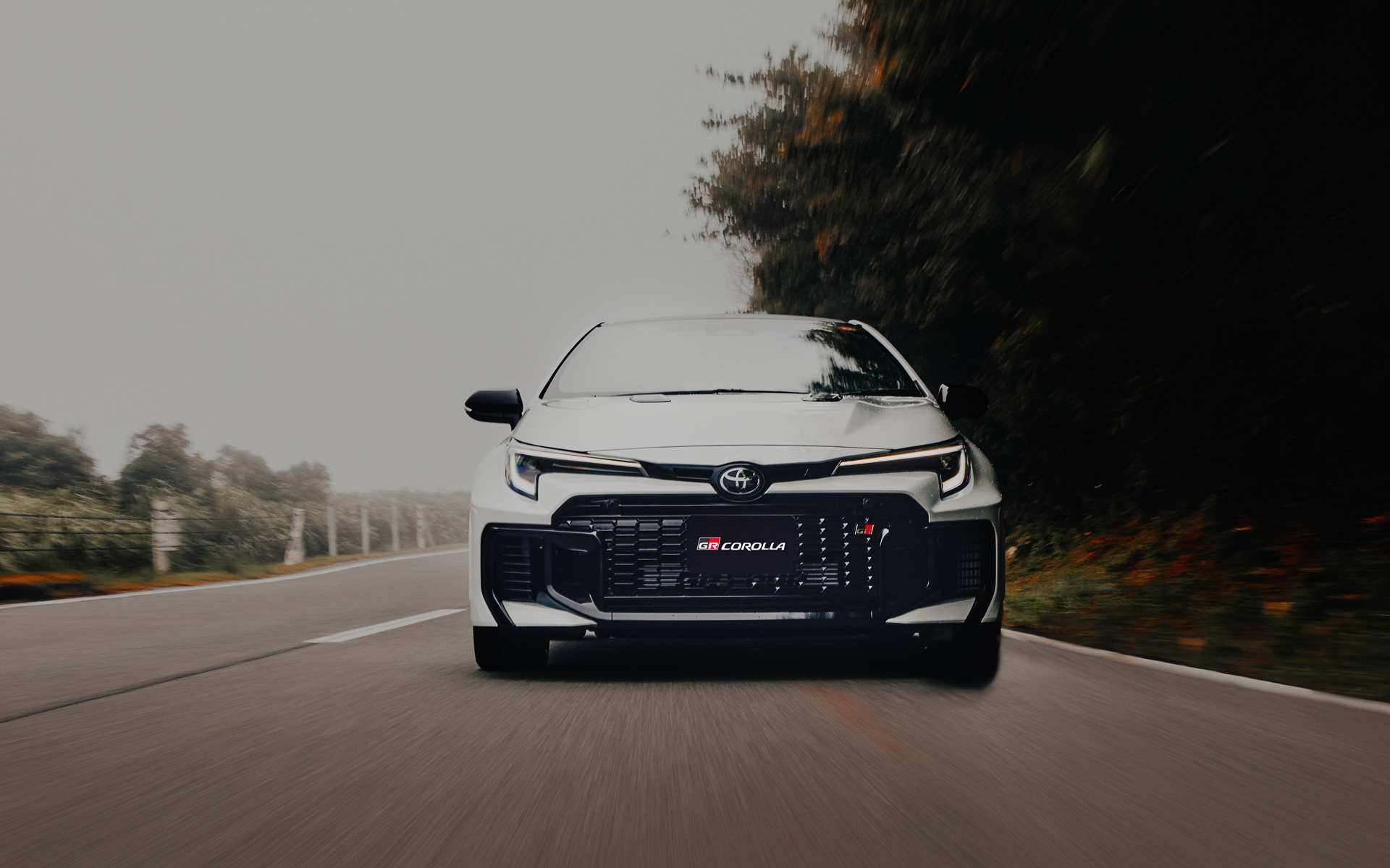 一部改良ではボディ骨格と吸気冷却性能の改善などを実施