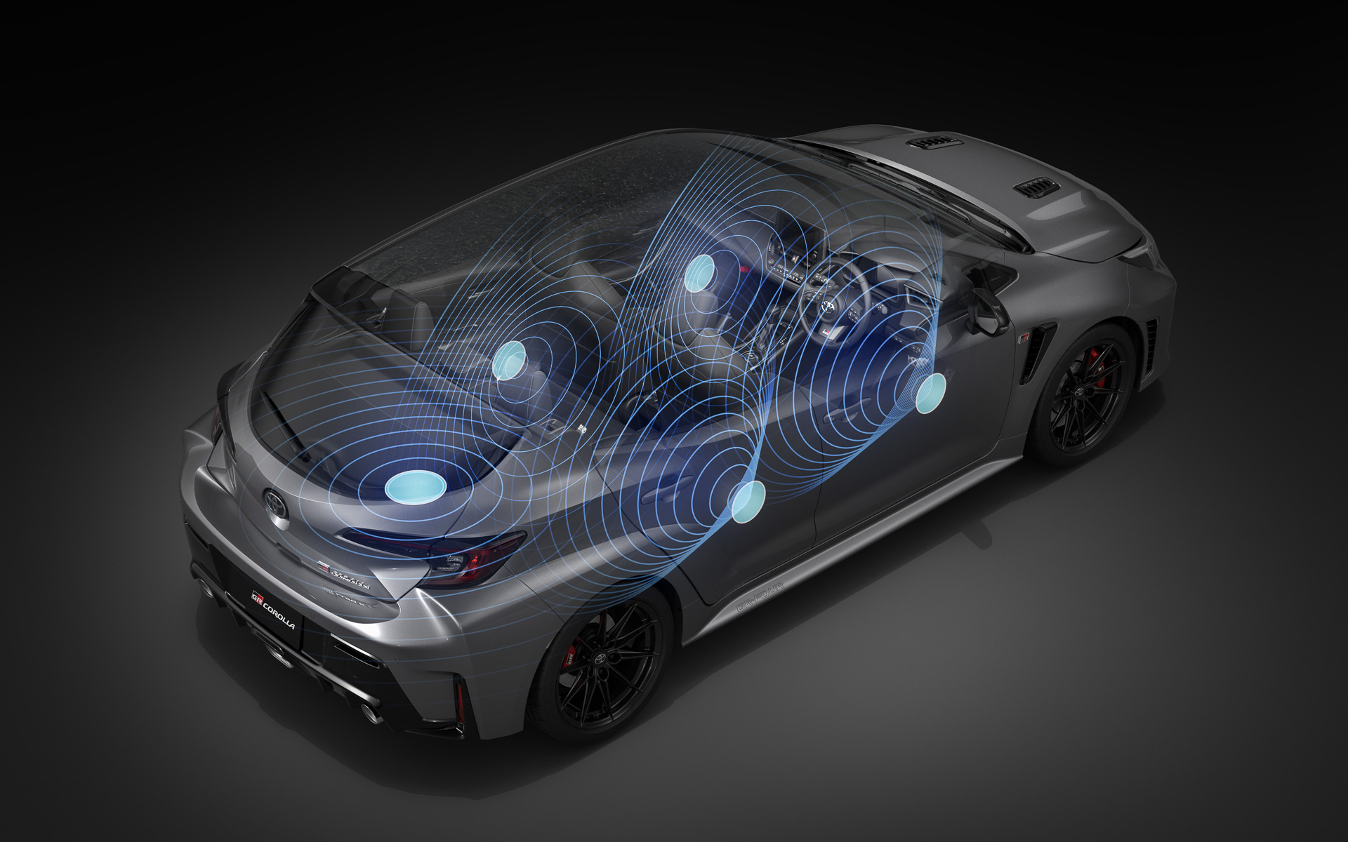 JBLプレミアムサウンドシステムの機能を充実させ、装着車には新たにアクティブサウンドコントロール（ASC）を装備