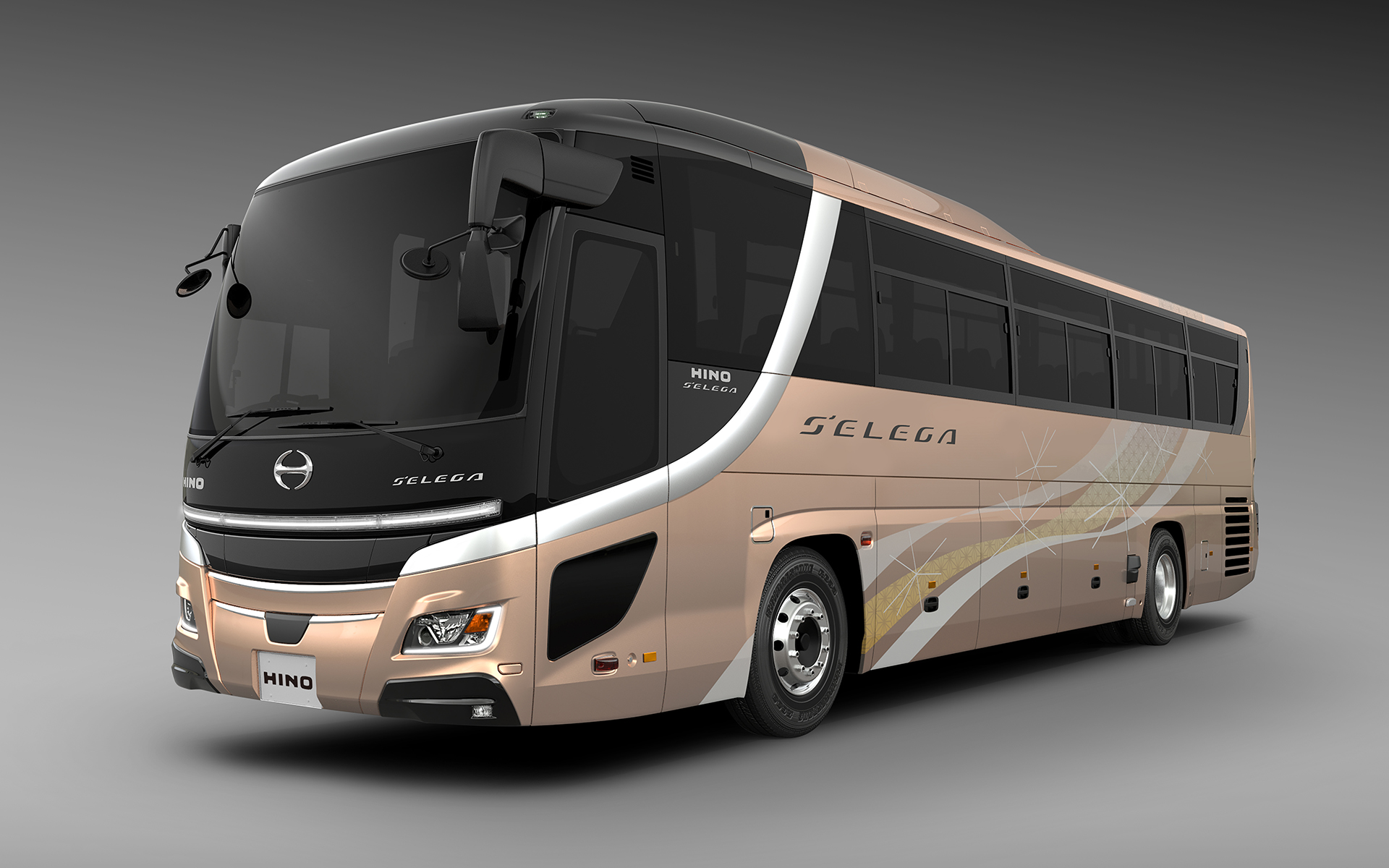 大型観光バス「セレガ」