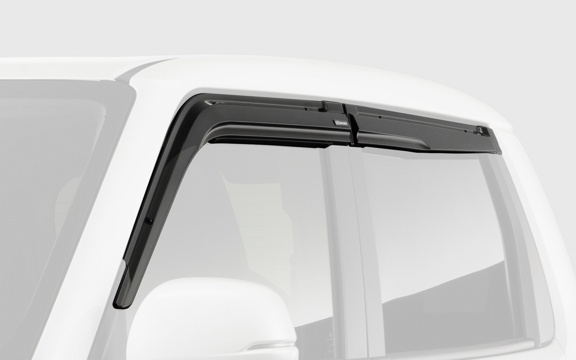 ベンチレーテッドバイザー。フロント/リア1セット4枚入り。無限エンブレム付き。価格1万6500円