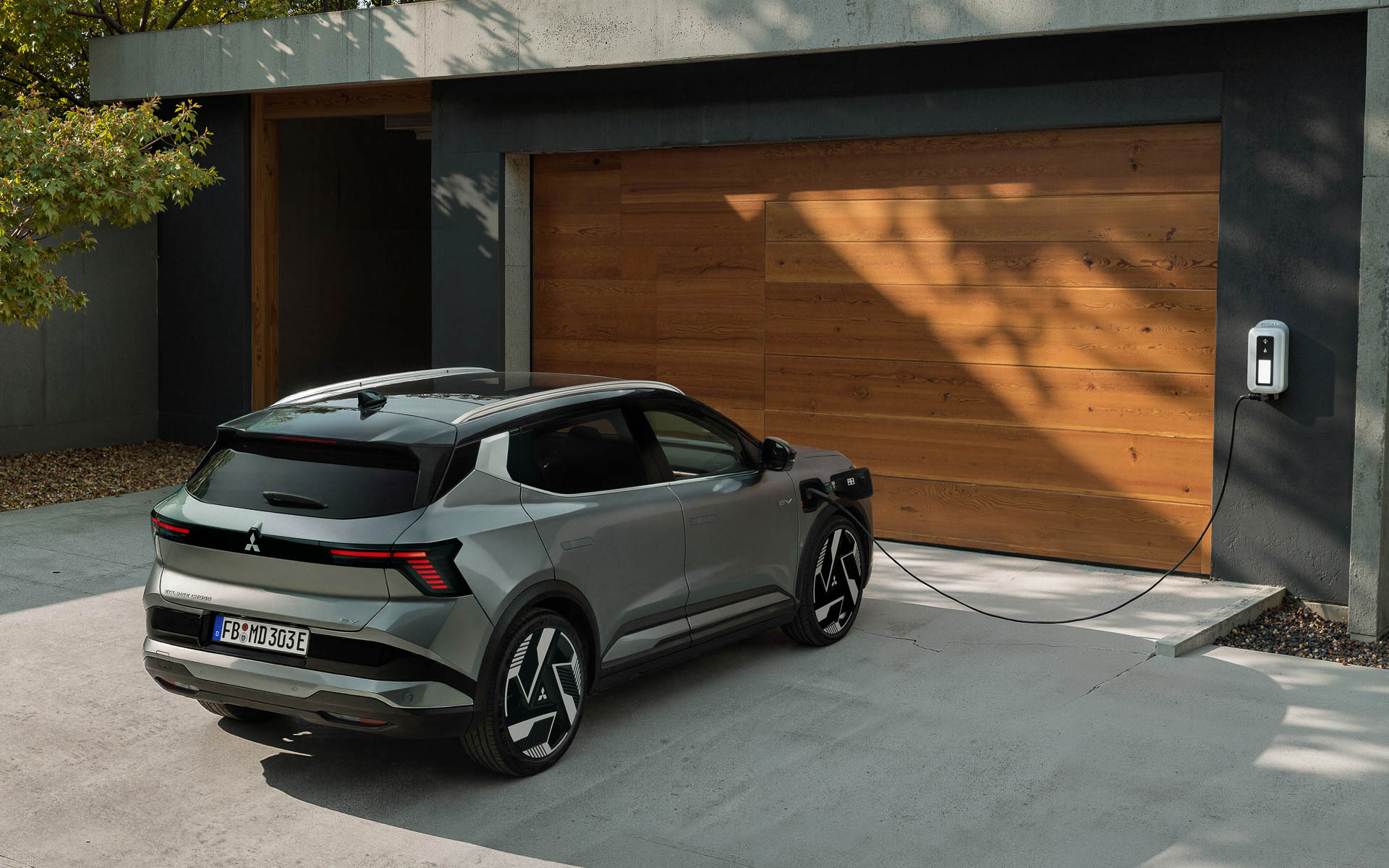 新型エクリプス クロス