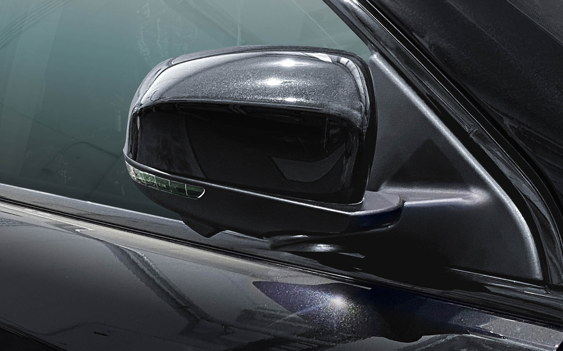 グロスブラックドアミラー