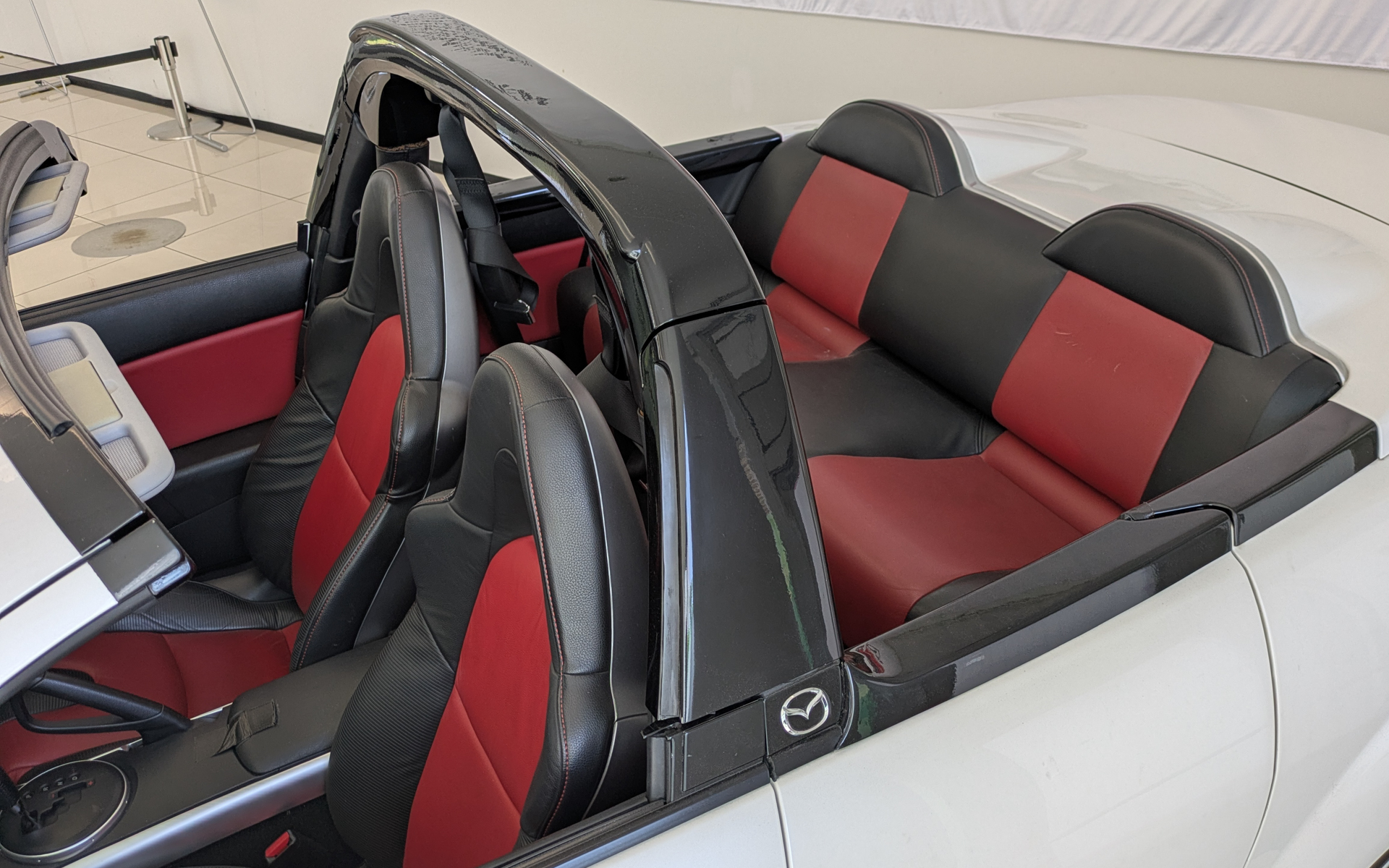 RX-8のオープン仕様インテリア